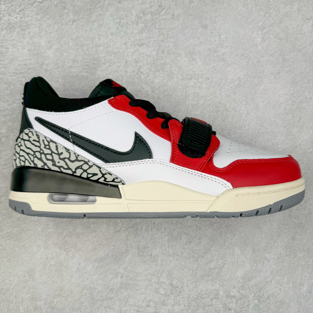 ＃TG头层特价福利 Air Jordan Legacy AJ312 复古篮球鞋 鞋身采用了皮革材质打造 横跨鞋面的魔术贴十分吸睛 侧面的Swoosh Logo的一部分被鞋面遮挡了一部分 颇具玩味 魔术贴上标有NK标识 而鞋舌上是Jordan的经典红色飞翼Logo 后跟和鞋底均采用了AJ3的设计 后跟上同样也使用了经典的爆裂纹图案 尺码：35.5 36 36.5 37.5 38 38.5 39 40 40.5 41 42 42.5 43 44 44.5 45 46 47.5-选品中心
