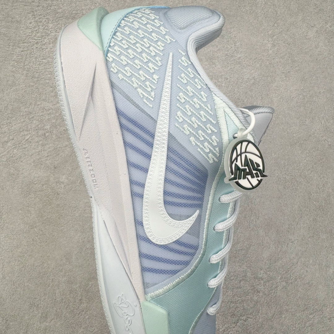 图片[6]-＃Max/灭世 NK Sabrina 2 萨布丽娜二代签名减震防滑低帮篮球鞋 灰蓝白 FZ1517-002 革新登场🌪🔝颠覆革新出货‼️缓震配置独家革新！实战属性直接拉满👊🏻实战天花板上限再度提升！实战亲测-性能体验吊打国产同价位鞋款 ⚫️前掌扇形zoom➕增配中足抗扭片➕增配后掌马蹄ZOOM气垫（正品仅配置前掌扇形zoom） 完美解决 正品抗扭不足问题 ⚫️采用科比5代鞋楦以及龙骨数据打造！前后落差仅6mm！小科5实至名归！ ⚫️鞋身➕鞋头增配高频补强层，提升鞋头以及脚踝支撑性 ⚫️鞋垫采用高弹缓震垫材质-磨合一场直接贴合脚型☑️ ⚫️外底加厚2mm，升级止滑配方，磨合一次，抓地原地起飞 后卫旗舰有且只在灭世纯原（支持市场任意货品正面PK） 真材实料，肉眼可见！革新升级绝非空穴来风！灭世纯原内外兼修，用态度诠释最强实战货品👊🏻 尺码：39-46（尺码建议：标准亚洲楦 无需大半码）-选品中心