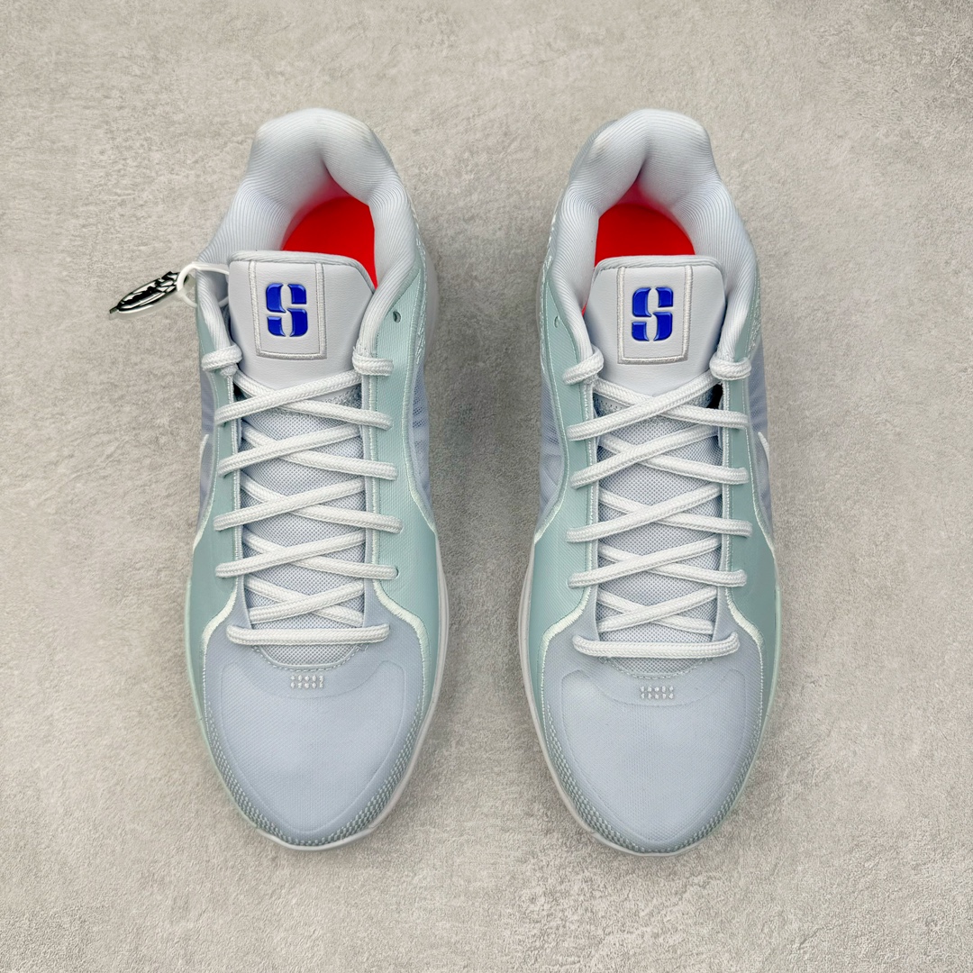 图片[2]-＃Max/灭世 NK Sabrina 2 萨布丽娜二代签名减震防滑低帮篮球鞋 灰蓝白 FZ1517-002 革新登场🌪🔝颠覆革新出货‼️缓震配置独家革新！实战属性直接拉满👊🏻实战天花板上限再度提升！实战亲测-性能体验吊打国产同价位鞋款 ⚫️前掌扇形zoom➕增配中足抗扭片➕增配后掌马蹄ZOOM气垫（正品仅配置前掌扇形zoom） 完美解决 正品抗扭不足问题 ⚫️采用科比5代鞋楦以及龙骨数据打造！前后落差仅6mm！小科5实至名归！ ⚫️鞋身➕鞋头增配高频补强层，提升鞋头以及脚踝支撑性 ⚫️鞋垫采用高弹缓震垫材质-磨合一场直接贴合脚型☑️ ⚫️外底加厚2mm，升级止滑配方，磨合一次，抓地原地起飞 后卫旗舰有且只在灭世纯原（支持市场任意货品正面PK） 真材实料，肉眼可见！革新升级绝非空穴来风！灭世纯原内外兼修，用态度诠释最强实战货品👊🏻 尺码：39-46（尺码建议：标准亚洲楦 无需大半码）-选品中心