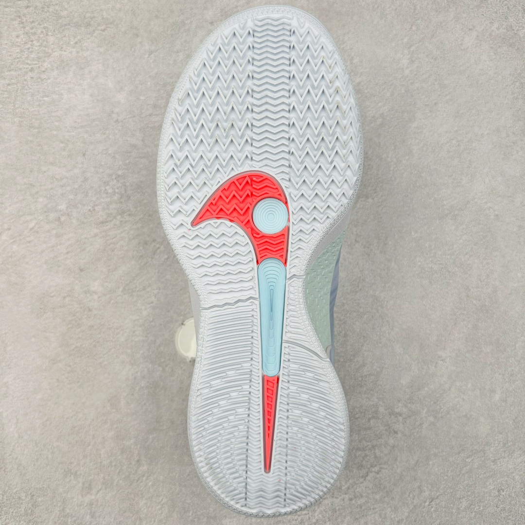 图片[9]-＃Max/灭世 NK Sabrina 2 萨布丽娜二代签名减震防滑低帮篮球鞋 灰蓝白 FZ1517-002 革新登场🌪🔝颠覆革新出货‼️缓震配置独家革新！实战属性直接拉满👊🏻实战天花板上限再度提升！实战亲测-性能体验吊打国产同价位鞋款 ⚫️前掌扇形zoom➕增配中足抗扭片➕增配后掌马蹄ZOOM气垫（正品仅配置前掌扇形zoom） 完美解决 正品抗扭不足问题 ⚫️采用科比5代鞋楦以及龙骨数据打造！前后落差仅6mm！小科5实至名归！ ⚫️鞋身➕鞋头增配高频补强层，提升鞋头以及脚踝支撑性 ⚫️鞋垫采用高弹缓震垫材质-磨合一场直接贴合脚型☑️ ⚫️外底加厚2mm，升级止滑配方，磨合一次，抓地原地起飞 后卫旗舰有且只在灭世纯原（支持市场任意货品正面PK） 真材实料，肉眼可见！革新升级绝非空穴来风！灭世纯原内外兼修，用态度诠释最强实战货品👊🏻 尺码：39-46（尺码建议：标准亚洲楦 无需大半码）-选品中心