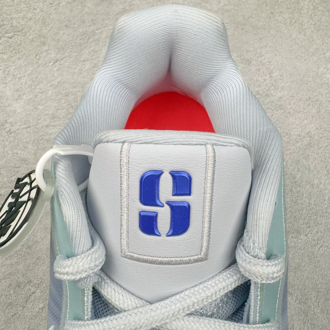 图片[14]-＃Max/灭世 NK Sabrina 2 萨布丽娜二代签名减震防滑低帮篮球鞋 灰蓝白 FZ1517-002 革新登场🌪🔝颠覆革新出货‼️缓震配置独家革新！实战属性直接拉满👊🏻实战天花板上限再度提升！实战亲测-性能体验吊打国产同价位鞋款 ⚫️前掌扇形zoom➕增配中足抗扭片➕增配后掌马蹄ZOOM气垫（正品仅配置前掌扇形zoom） 完美解决 正品抗扭不足问题 ⚫️采用科比5代鞋楦以及龙骨数据打造！前后落差仅6mm！小科5实至名归！ ⚫️鞋身➕鞋头增配高频补强层，提升鞋头以及脚踝支撑性 ⚫️鞋垫采用高弹缓震垫材质-磨合一场直接贴合脚型☑️ ⚫️外底加厚2mm，升级止滑配方，磨合一次，抓地原地起飞 后卫旗舰有且只在灭世纯原（支持市场任意货品正面PK） 真材实料，肉眼可见！革新升级绝非空穴来风！灭世纯原内外兼修，用态度诠释最强实战货品👊🏻 尺码：39-46（尺码建议：标准亚洲楦 无需大半码）-选品中心