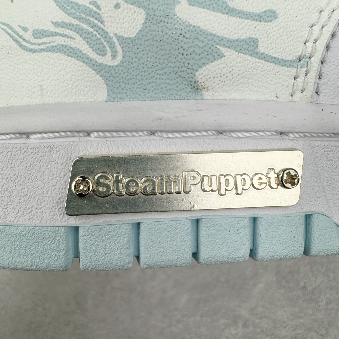 图片[20]-＃YC纯原 NK Dunk Low 御龙青花 DV0833-104 定制系列天花板 无原鞋不开发 全系列得物原鞋一比一校对开发 配色持续更新中 终端对接 优势输出 全套原厂楦头原纸板数据档案倾力打造 原汁原味莞产 极致还原 圈内最强针车工艺 高端零售指定版 广东原厂配套原盒原标 鞋盒分三个尺码段 原厂冲刀 超高清洁度 全鞋零毛边皮料切割 采用原厂百宏鞋带以及原厂百宏织唛舌标 内标可供原厂几率过验 进口原装条纹中底布 四线拉帮白色点胶 原厂拉帮手法遵循公司 原厂电绣 极致还原 尺码：36 36.5 37.5 38 38.5 39 40 40.5 41 42 42.5 43 44-选品中心