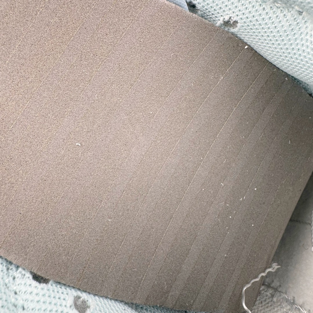 图片[11]-＃YC纯原 NK Dunk Low 御龙青花 DV0833-104 定制系列天花板 无原鞋不开发 全系列得物原鞋一比一校对开发 配色持续更新中 终端对接 优势输出 全套原厂楦头原纸板数据档案倾力打造 原汁原味莞产 极致还原 圈内最强针车工艺 高端零售指定版 广东原厂配套原盒原标 鞋盒分三个尺码段 原厂冲刀 超高清洁度 全鞋零毛边皮料切割 采用原厂百宏鞋带以及原厂百宏织唛舌标 内标可供原厂几率过验 进口原装条纹中底布 四线拉帮白色点胶 原厂拉帮手法遵循公司 原厂电绣 极致还原 尺码：36 36.5 37.5 38 38.5 39 40 40.5 41 42 42.5 43 44-选品中心