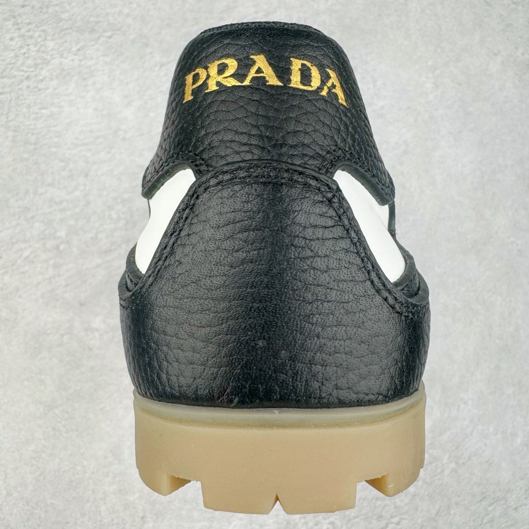 图片[8]-＃纯原 PRADA普拉达 厚底徽标系带运动休闲男鞋系列 广东大厂品质 专柜同步 大气个性更潮更抢眼更追求档次，它将颠覆旧念，与您共度时尚潮人必备! 面料采用原版进口小牛皮 牛皮内里垫脚 橡胶发泡大底 轻便防滑耐磨 脚感舒适 款式耐看做工精细 配以简洁利落的鞋楦 彰显男人的果敢和硬朗 尺码：38-44（皮鞋码）-选品中心