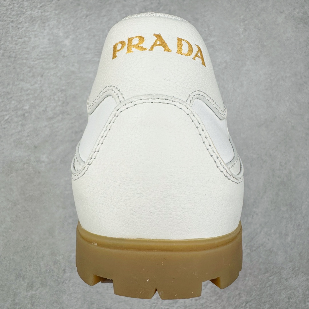 图片[8]-＃纯原 PRADA普拉达 厚底徽标系带运动休闲男鞋系列 广东大厂品质 专柜同步 大气个性更潮更抢眼更追求档次，它将颠覆旧念，与您共度时尚潮人必备! 面料采用原版进口小牛皮 牛皮内里垫脚 橡胶发泡大底 轻便防滑耐磨 脚感舒适 款式耐看做工精细 配以简洁利落的鞋楦 彰显男人的果敢和硬朗 尺码：38-44（皮鞋码）-选品中心