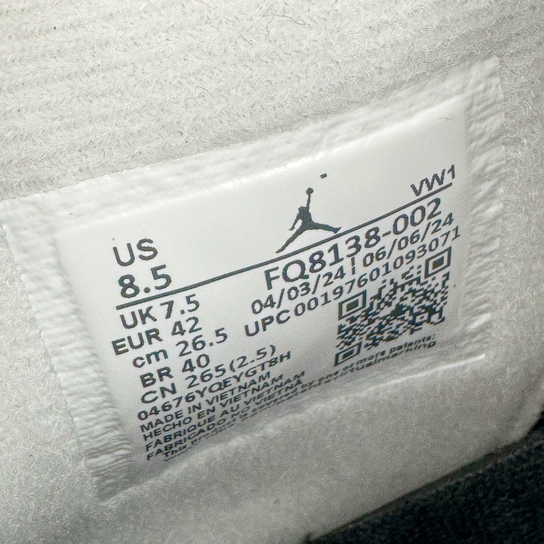 图片[13]-＃OG纯原 Air Jordan AJ4 Retro \\\” Fear \\\” 黑白恐惧 复刻2024版 FQ8138-002 耗时多个月巨作 重金购买原楦原纸板 确保原汁原味 完美呈现四代版型 原厂织唛标 市面唯一采用原装皮料 正确网格工艺 全方位一致匹配官方细节 尺码：36 36.5 37.5 38 38.5 39 40 40.5 41 42 42.5 43 44 44.5 45 46 47.5-选品中心