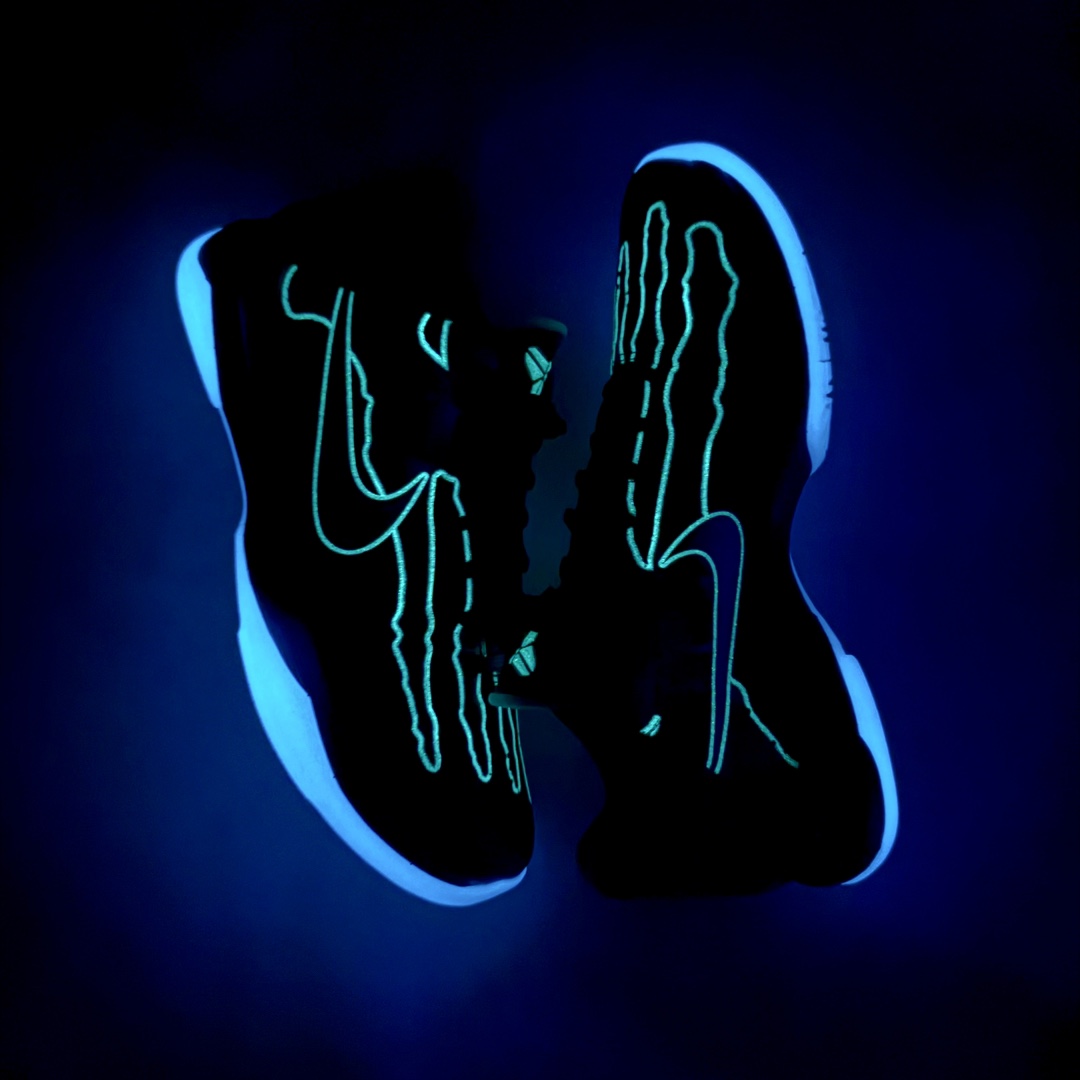 图片[4]-＃H12纯原 NK Zoom Kobe ZK5 科比5代 X-Ray 蓝色骨骼 HJ4303-400 完美复刻公司货 前掌超大Zoom Turbo气垫 后掌EVA缓震 真正的原汁原味 还原ZP脚感 全身鞋材卡料色独家定制 唯一正确喷漆工艺Swoosh 正确凹凸蛇鳞工艺 正确鞋面渐变效果 内全置真动飞态线 独立原厂模具 最大尺码达到49.5码 首批不拼图大几率过验 亲测已过 支持各种高强度实战 无需担心 上脚价 补货周期极长 脚宽建议买大半码 科比系列前掌偏窄 不影响二次销售 支持七天无理由退换 尺码：41 42 42.5 43 44 44.5 45 45.5 46 47.5 48.5 49.5-选品中心