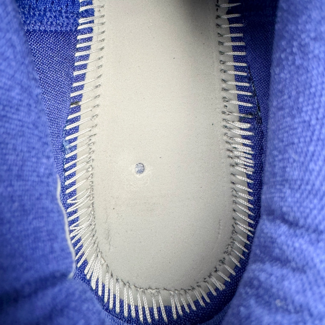 图片[12]-＃H12纯原 NK Zoom Kobe ZK5 科比5代 X-Ray 蓝色骨骼 HJ4303-400 完美复刻公司货 前掌超大Zoom Turbo气垫 后掌EVA缓震 真正的原汁原味 还原ZP脚感 全身鞋材卡料色独家定制 唯一正确喷漆工艺Swoosh 正确凹凸蛇鳞工艺 正确鞋面渐变效果 内全置真动飞态线 独立原厂模具 最大尺码达到49.5码 首批不拼图大几率过验 亲测已过 支持各种高强度实战 无需担心 上脚价 补货周期极长 脚宽建议买大半码 科比系列前掌偏窄 不影响二次销售 支持七天无理由退换 尺码：41 42 42.5 43 44 44.5 45 45.5 46 47.5 48.5 49.5-选品中心