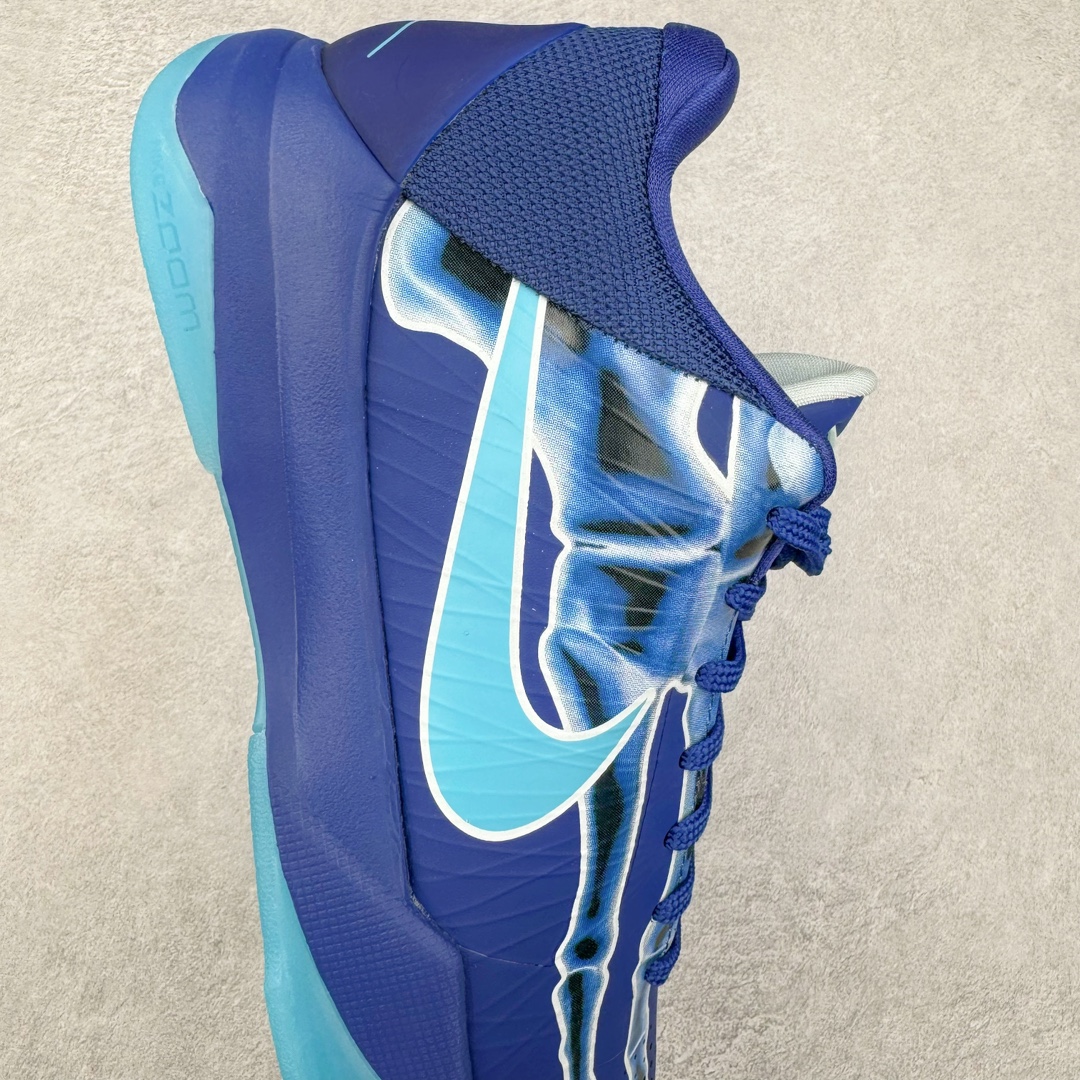 图片[7]-＃H12纯原 NK Zoom Kobe ZK5 科比5代 X-Ray 蓝色骨骼 HJ4303-400 完美复刻公司货 前掌超大Zoom Turbo气垫 后掌EVA缓震 真正的原汁原味 还原ZP脚感 全身鞋材卡料色独家定制 唯一正确喷漆工艺Swoosh 正确凹凸蛇鳞工艺 正确鞋面渐变效果 内全置真动飞态线 独立原厂模具 最大尺码达到49.5码 首批不拼图大几率过验 亲测已过 支持各种高强度实战 无需担心 上脚价 补货周期极长 脚宽建议买大半码 科比系列前掌偏窄 不影响二次销售 支持七天无理由退换 尺码：41 42 42.5 43 44 44.5 45 45.5 46 47.5 48.5 49.5-选品中心