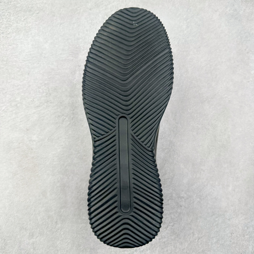 图片[9]-ECCO爱步2024年新款户外鞋防水透气越野跑鞋 健步踪迹系列 鞋面设有GORE-TEX防水薄膜 给你贴心防水保护 防水透气 直接注塑工艺连接鞋面与鞋底 一体成型 合脚稳固 BIOM自然律动科技鞋楦 符合人体工学 长效缓震带来裸足体验 橡胶大底 结合橡胶凸起鞋钉设计 适应多种地形 提供强劲抓地力与耐磨性 稳定支撑 越野无束 尺码：39 40 41 42 43 44（正常码）-选品中心