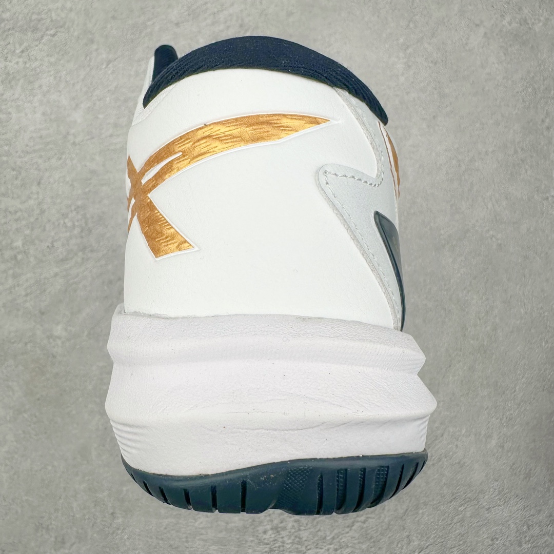 图片[8]-Asics SKY ELITE FF MT3 TOKYO 亚瑟士减震助弹防滑排球鞋 脚后跟搭载后跟稳定 将启动时的横向力化解成纵向力 帮助运动员起跳 中底采用了FLYTEFOAM和FLYTEFOAM PROPEL中底 增加了中底的厚度 提供了更加良好的缓震和回弹性 鞋底的RISETRUSS稳定片 提供稳定的同时可以提高脚步的灵活度 鞋面采用网眼和PU薄膜结合 兼具了鞋款的轻量性和透气性 DYNAWRAP结构 提供良好的包裹性 使脚部更加稳固 FLYTEFOAM PROPEL中底科技 兼顾轻量性和回弹性 让球员起跳后的落地更加柔软舒适 网眼鞋面 穿着舒适 提供良好的透气性 延伸至前掌的RISETRUSS科技 增加推进效果 提供良好的稳定性 NON MAEKING无痕橡胶设计 减少对木地板的损伤 尺码：36 37 37.5 38 39 39.5 40.5 41.5 42 42.5 43.5 44 44.5 45-选品中心