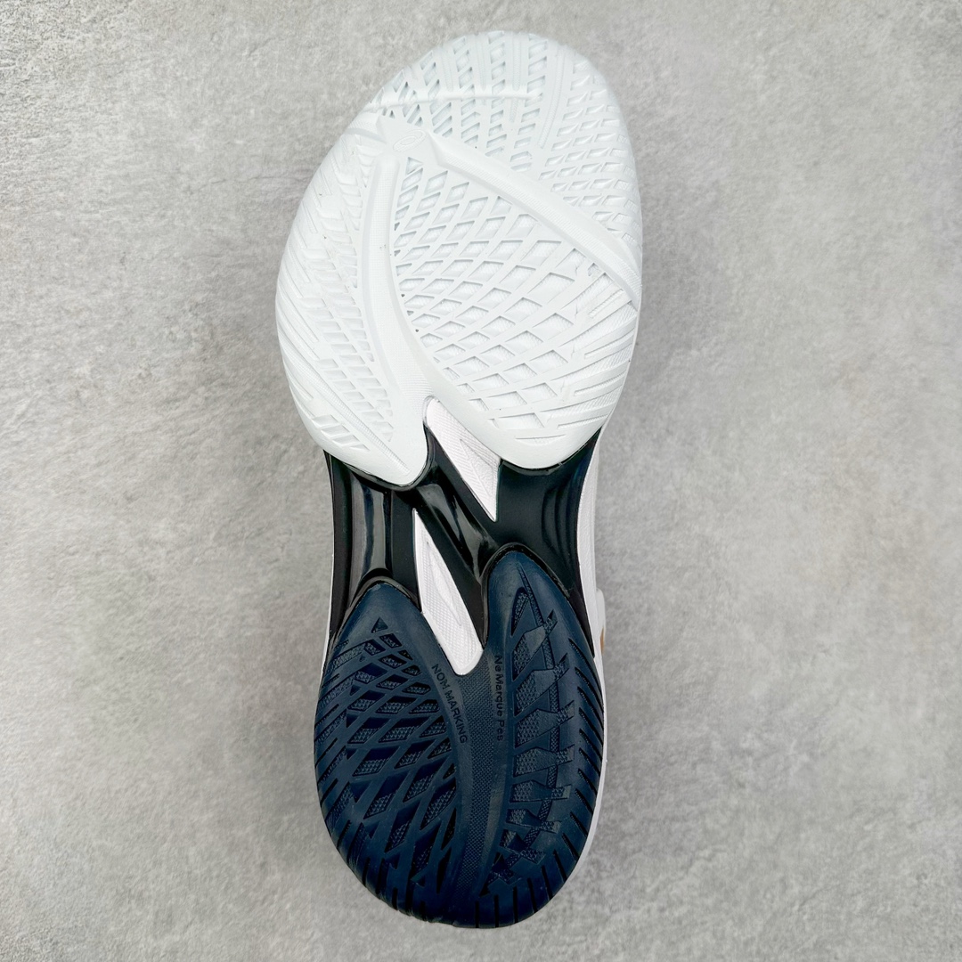 图片[9]-Asics SKY ELITE FF MT3 TOKYO 亚瑟士减震助弹防滑排球鞋 脚后跟搭载后跟稳定 将启动时的横向力化解成纵向力 帮助运动员起跳 中底采用了FLYTEFOAM和FLYTEFOAM PROPEL中底 增加了中底的厚度 提供了更加良好的缓震和回弹性 鞋底的RISETRUSS稳定片 提供稳定的同时可以提高脚步的灵活度 鞋面采用网眼和PU薄膜结合 兼具了鞋款的轻量性和透气性 DYNAWRAP结构 提供良好的包裹性 使脚部更加稳固 FLYTEFOAM PROPEL中底科技 兼顾轻量性和回弹性 让球员起跳后的落地更加柔软舒适 网眼鞋面 穿着舒适 提供良好的透气性 延伸至前掌的RISETRUSS科技 增加推进效果 提供良好的稳定性 NON MAEKING无痕橡胶设计 减少对木地板的损伤 尺码：36 37 37.5 38 39 39.5 40.5 41.5 42 42.5 43.5 44 44.5 45-选品中心