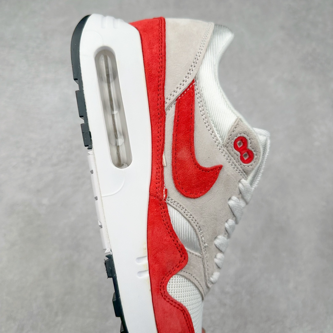 图片[6]-＃特价福利 NK Air Max 1 初代复古气垫慢跑鞋 Dq3989-100 由Tinker Hatfeld和Mark Parker在1987年设计 灵感来自于巴黎蓬皮杜中心 在参观了蓬皮杜中心之后提出了Air Max的标志性开窗可视气垫的理念 并将其实际开发成功 是NK史上第一双可视气垫跑鞋 凭借着Air Max气垫带来的舒适脚感和鞋面面料上的不断精进才使得Air Max 1在现如今都是复古慢跑鞋的首选 深厚的历史渊源 独特的流线形设计 极为复古的外观使得它深受鞋迷的喜爱 尺码：36 36.5 37.5 38 38.5 39 40 40.5 41 42 42.5 43 44 44.5 45-选品中心