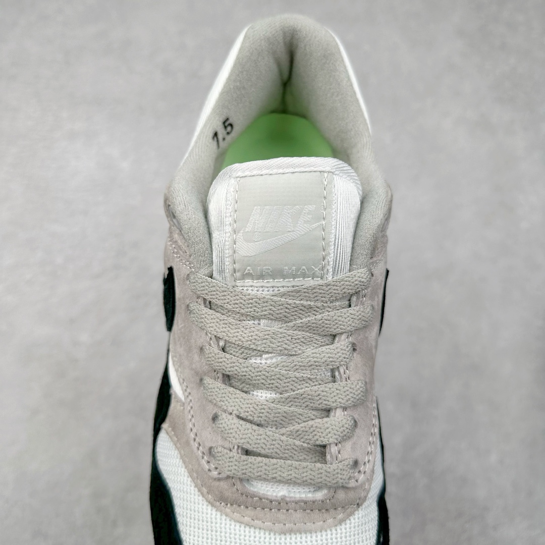 图片[5]-＃特价福利 NK Air Max 1 初代复古气垫慢跑鞋 FJ8314-002 由Tinker Hatfeld和Mark Parker在1987年设计 灵感来自于巴黎蓬皮杜中心 在参观了蓬皮杜中心之后提出了Air Max的标志性开窗可视气垫的理念 并将其实际开发成功 是NK史上第一双可视气垫跑鞋 凭借着Air Max气垫带来的舒适脚感和鞋面面料上的不断精进才使得Air Max 1在现如今都是复古慢跑鞋的首选 深厚的历史渊源 独特的流线形设计 极为复古的外观使得它深受鞋迷的喜爱 尺码：36 36.5 37.5 38 38.5 39 40 40.5 41 42 42.5 43 44 44.5 45-选品中心