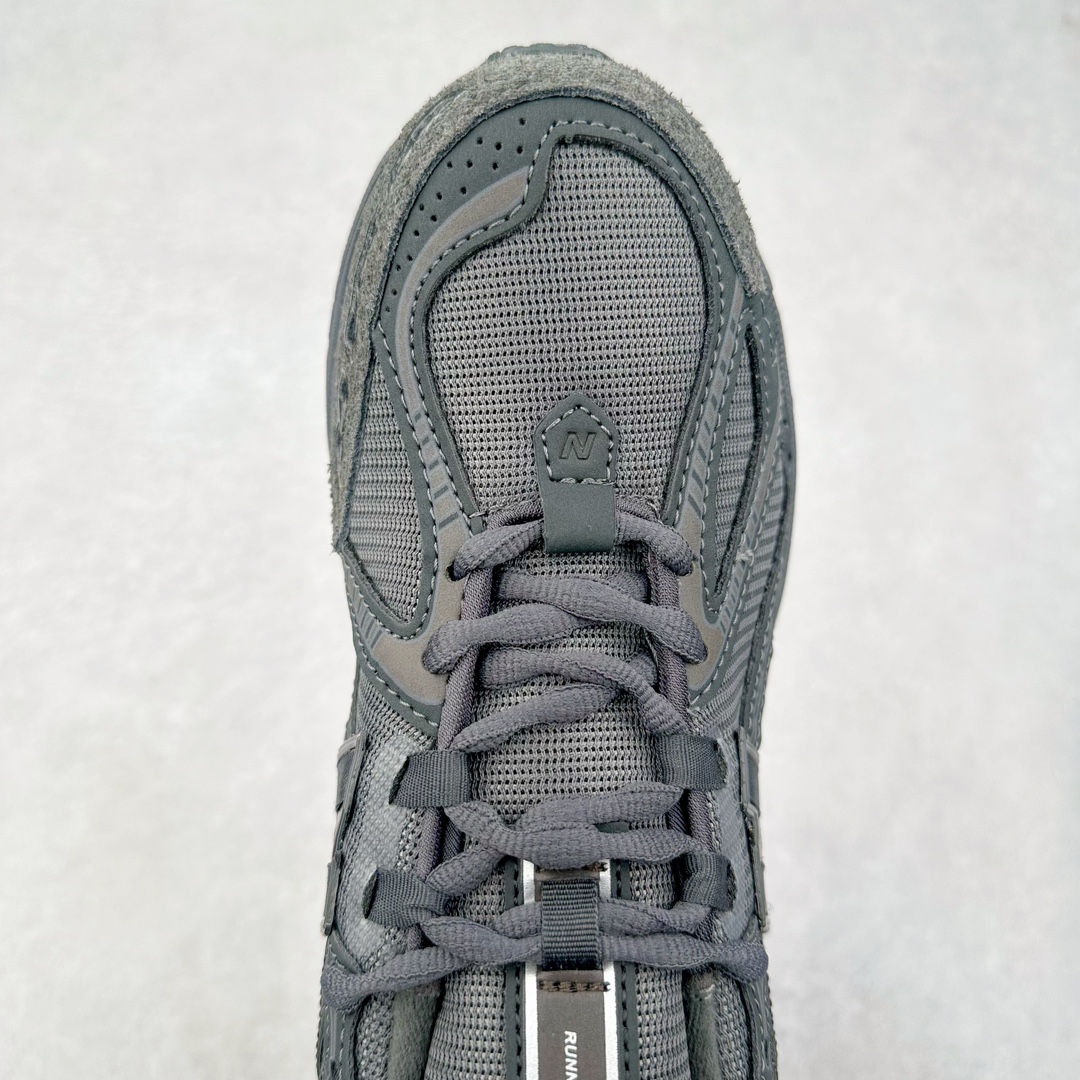 图片[4]-New Balance M1906R NB新百伦系列复古老爹风休闲运动慢跑鞋 采用轻质牛剖革拼接透气网眼衬垫织物鞋面材质 T-Beam大底提供足步弓支撑 保持步态稳定#后跟搭载外露缓震胶 鞋身整体以各种深浅不一的灰色覆盖 鞋头以淡蓝色调装饰，网眼衬垫通过不规律的色块实现做旧的美感 泛黄的鞋底更是进一步增添了复古气息 尺码：36 37 37.5 38 38.5 39.5 40 40.5 41.5 42 42.5 43 44 45-选品中心