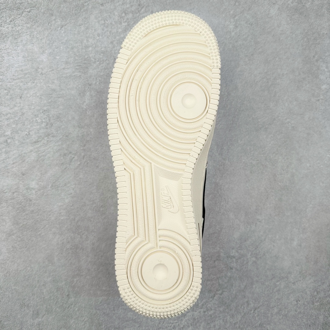 图片[9]-NK Air Force 1´07 Low 空军一号低帮百搭休闲运动板鞋 SJ6698-015 柔软、弹性十足的缓震性能和出色的中底设计 横跨复古与现代的外型结合 造就出风靡全球 三十多年的Force 1 直到今天还深受青睐 尺码：36 36.5 37.5 38 38.5 39 40 40.5 41 42 42.5 43 44 44.5 45-选品中心