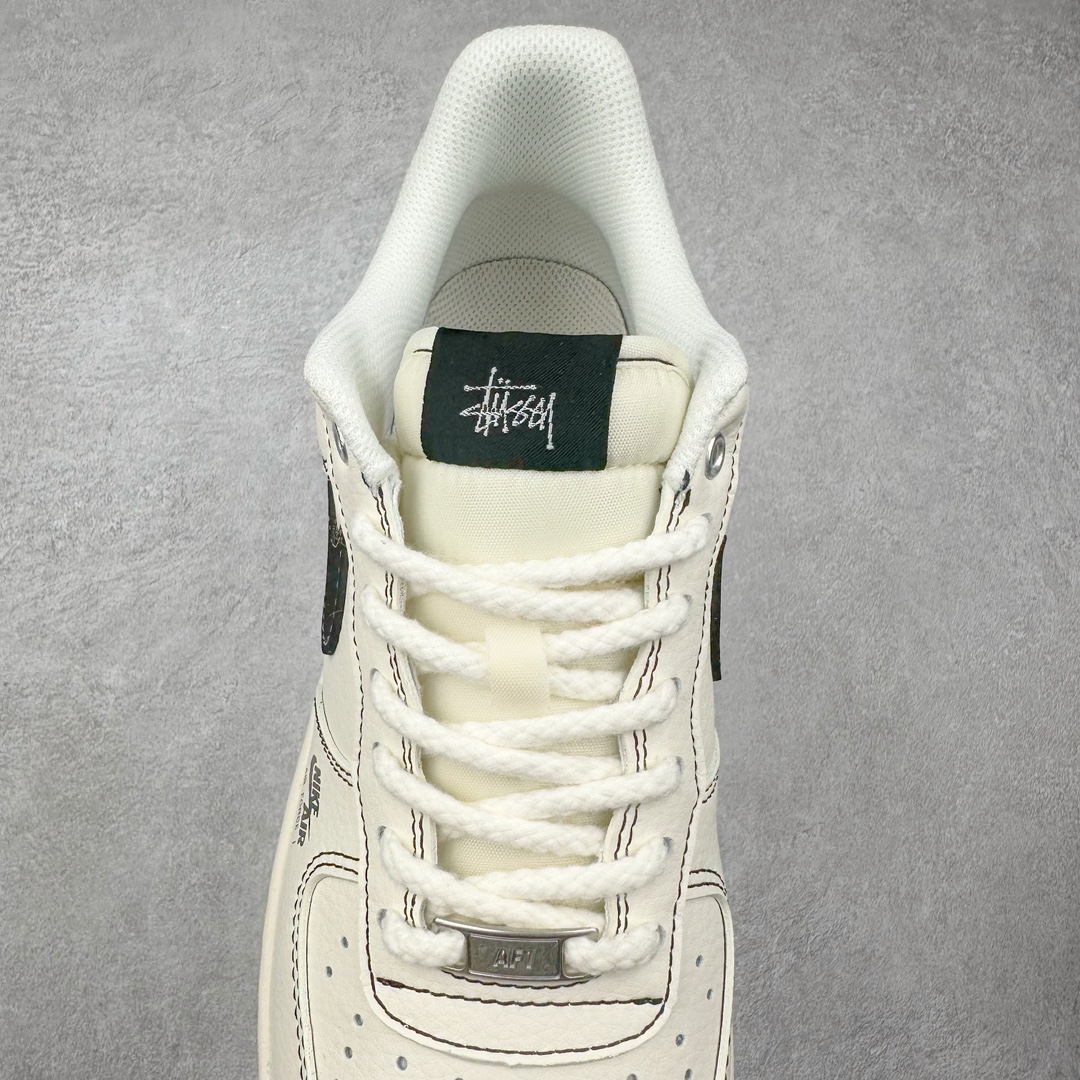 图片[5]-NK Air Force 1´07 Low 空军一号低帮百搭休闲运动板鞋 SJ6698-015 柔软、弹性十足的缓震性能和出色的中底设计 横跨复古与现代的外型结合 造就出风靡全球 三十多年的Force 1 直到今天还深受青睐 尺码：36 36.5 37.5 38 38.5 39 40 40.5 41 42 42.5 43 44 44.5 45-选品中心