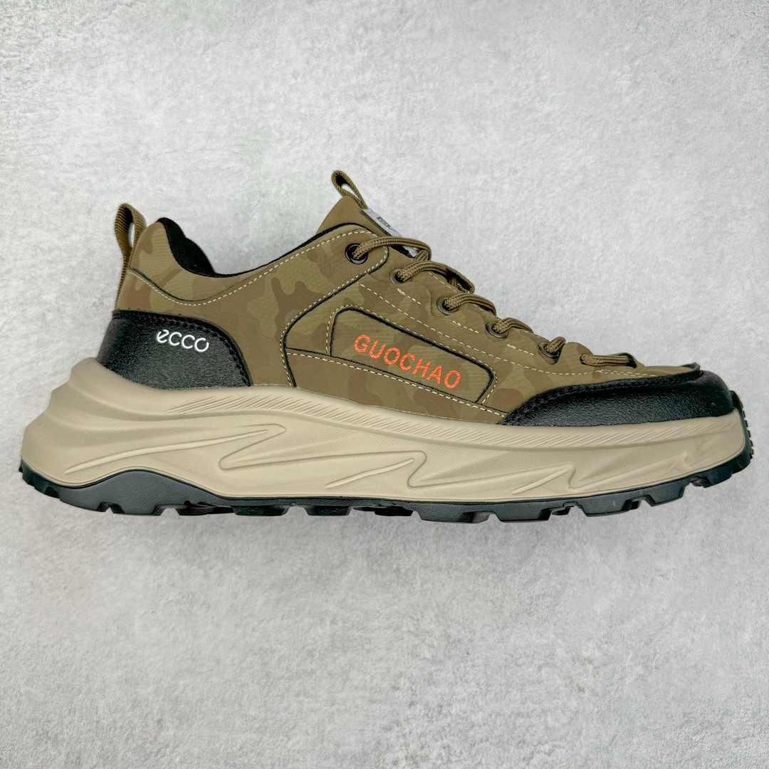 ECCO爱步2024年新款户外鞋防水透气越野跑鞋 健步踪迹系列 鞋面设有GORE-TEX防水薄膜 给你贴心防水保护 防水透气 直接注塑工艺连接鞋面与鞋底 一体成型 合脚稳固 BIOM自然律动科技鞋楦 符合人体工学 长效缓震带来裸足体验 橡胶大底 结合橡胶凸起鞋钉设计 适应多种地形 提供强劲抓地力与耐磨性 稳定支撑 越野无束 尺码:39 40 41 42 43 44(正常码)-选品中心