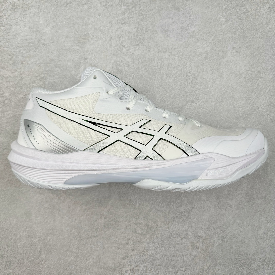 Asics SKY ELITE FF MT3 TOKYO 亚瑟士减震助弹防滑排球鞋 脚后跟搭载后跟稳定 将启动时的横向力化解成纵向力 帮助运动员起跳 中底采用了FLYTEFOAM和FLYTEFOAM PROPEL中底 增加了中底的厚度 提供了更加良好的缓震和回弹性 鞋底的RISETRUSS稳定片 提供稳定的同时可以提高脚步的灵活度 鞋面采用网眼和PU薄膜结合 兼具了鞋款的轻量性和透气性 DYNAWRAP结构 提供良好的包裹性 使脚部更加稳固 FLYTEFOAM PROPEL中底科技 兼顾轻量性和回弹性 让球员起跳后的落地更加柔软舒适 网眼鞋面 穿着舒适 提供良好的透气性 延伸至前掌的RISETRUSS科技 增加推进效果 提供良好的稳定性 NON MAEKING无痕橡胶设计 减少对木地板的损伤 尺码：36 37 37.5 38 39 39.5 40.5 41.5 42 42.5 43.5 44 44.5 45-选品中心