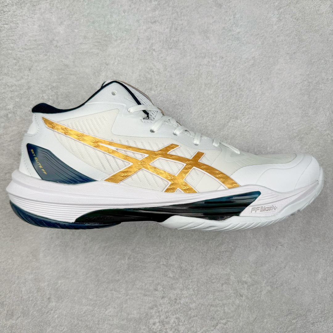 Asics SKY ELITE FF MT3 TOKYO 亚瑟士减震助弹防滑排球鞋 脚后跟搭载后跟稳定 将启动时的横向力化解成纵向力 帮助运动员起跳 中底采用了FLYTEFOAM和FLYTEFOAM PROPEL中底 增加了中底的厚度 提供了更加良好的缓震和回弹性 鞋底的RISETRUSS稳定片 提供稳定的同时可以提高脚步的灵活度 鞋面采用网眼和PU薄膜结合 兼具了鞋款的轻量性和透气性 DYNAWRAP结构 提供良好的包裹性 使脚部更加稳固 FLYTEFOAM PROPEL中底科技 兼顾轻量性和回弹性 让球员起跳后的落地更加柔软舒适 网眼鞋面 穿着舒适 提供良好的透气性 延伸至前掌的RISETRUSS科技 增加推进效果 提供良好的稳定性 NON MAEKING无痕橡胶设计 减少对木地板的损伤 尺码：36 37 37.5 38 39 39.5 40.5 41.5 42 42.5 43.5 44 44.5 45-选品中心