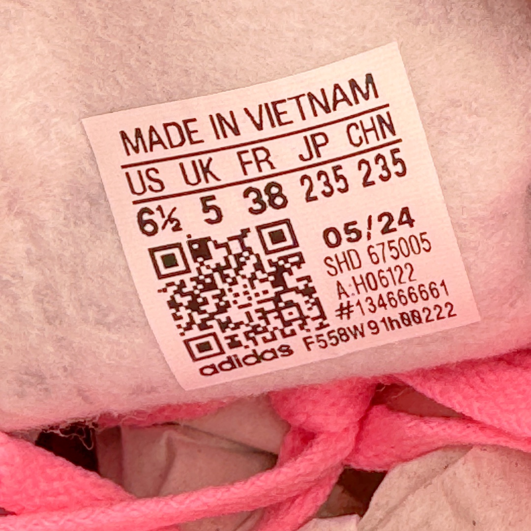 图片[13]-＃CS纯原 AD Originals Gazelle Bold W 羚羊松糕系列复古百搭厚底增高低帮休闲运动板鞋 HO6122 新的一年就要换新的打扮啦！除了设定变美、健身、减肥等目标外，你已经可以利用鞋子来“偷偷改善身材比例”的愿望了！ 因为有一句话。身高不够。鞋子来凑~赶快入手以下各大运动品牌最新推出的“厚底增高运动鞋”吧。 是最好穿最百搭的长腿神器。 重点是……不仅价格不错～鞋子也不错啊！Originals的Gazelle Bold鞋款打造出「超厚底版本」！延续流线鞋型、经典麂皮材质、白色三条线和侧面烫金标志的复古外型，奶油白鞋底高度直接乘3，出门搭上它，保证一路步步高升。尺码：36 36⅔ 37⅓ 38 38⅔ 39⅓ 40-选品中心