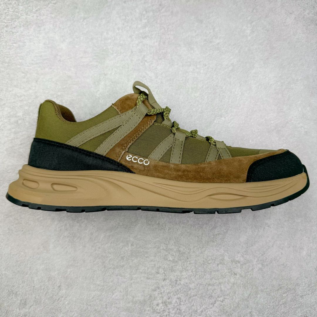 ECCO爱步2024年新款户外鞋防水透气越野跑鞋 健步踪迹系列 鞋面设有GORE-TEX防水薄膜 给你贴心防水保护 防水透气 直接注塑工艺连接鞋面与鞋底 一体成型 合脚稳固 BIOM自然律动科技鞋楦 符合人体工学 长效缓震带来裸足体验 橡胶大底 结合橡胶凸起鞋钉设计 适应多种地形 提供强劲抓地力与耐磨性 稳定支撑 越野无束 尺码：39 40 41 42 43 44（正常码）-选品中心