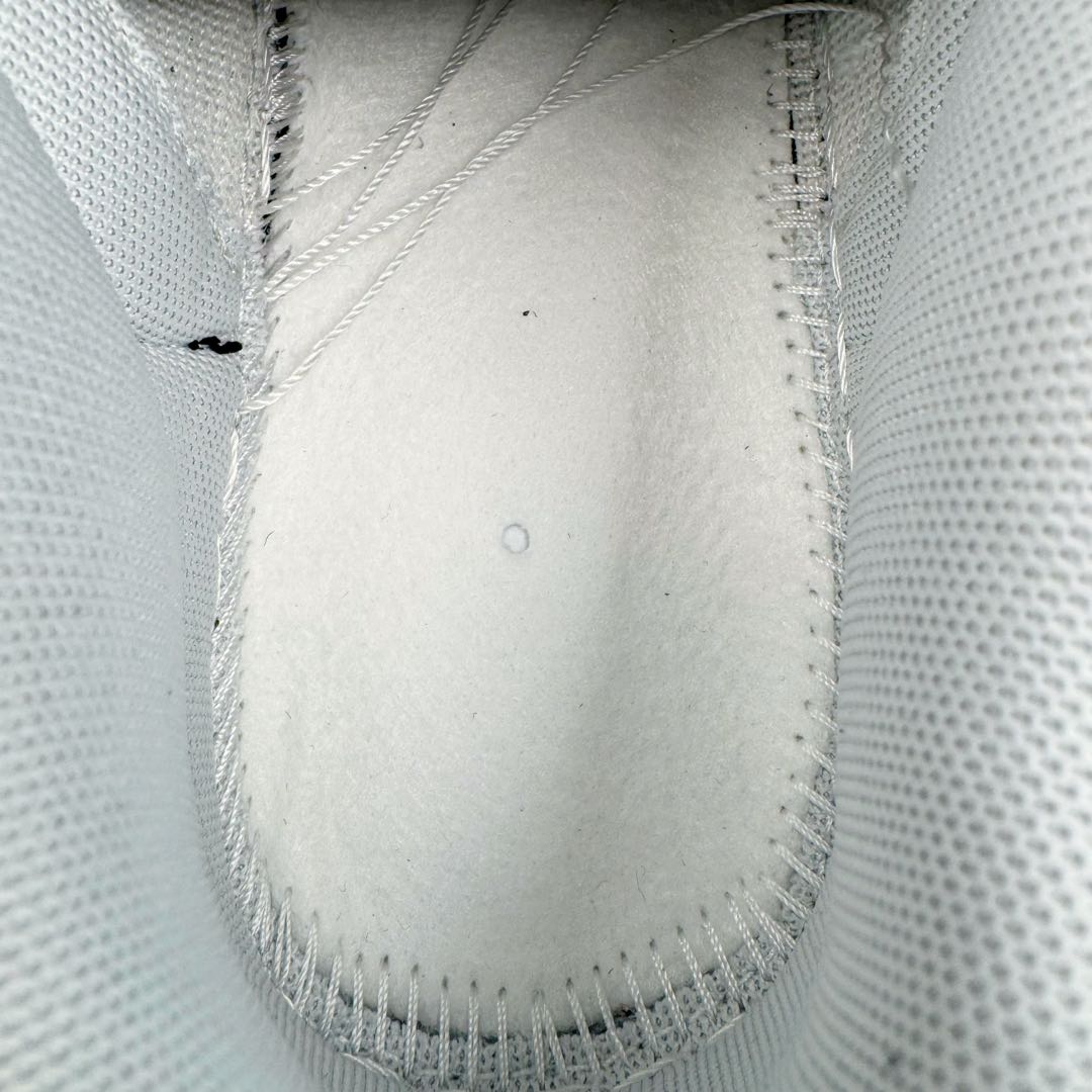 图片[11]-＃YC纯原 NK Dunk Low 宇宙星辰FQ8826-100 定制系列天花板 无原鞋不开发 全系列得物原鞋一比一校对开发 配色持续更新中 终端对接 优势输出 全套原厂楦头原纸板数据档案倾力打造 原汁原味莞产 极致还原 圈内最强针车工艺 高端零售指定版 广东原厂配套原盒原标 鞋盒分三个尺码段 原厂冲刀 超高清洁度 全鞋零毛边皮料切割 采用原厂百宏鞋带以及原厂百宏织唛舌标 内标可供原厂几率过验 进口原装条纹中底布 四线拉帮白色点胶 原厂拉帮手法遵循公司 原厂电绣 极致还原 尺码：36 36.5 37.5 38 38.5 39 40 40.5 41 42 42.5 43 44-选品中心