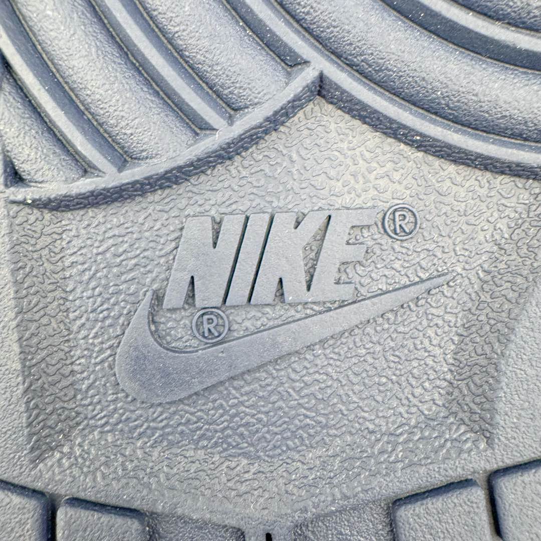 图片[20]-＃YC纯原 NK Dunk Low 宇宙星辰FQ8826-100 定制系列天花板 无原鞋不开发 全系列得物原鞋一比一校对开发 配色持续更新中 终端对接 优势输出 全套原厂楦头原纸板数据档案倾力打造 原汁原味莞产 极致还原 圈内最强针车工艺 高端零售指定版 广东原厂配套原盒原标 鞋盒分三个尺码段 原厂冲刀 超高清洁度 全鞋零毛边皮料切割 采用原厂百宏鞋带以及原厂百宏织唛舌标 内标可供原厂几率过验 进口原装条纹中底布 四线拉帮白色点胶 原厂拉帮手法遵循公司 原厂电绣 极致还原 尺码：36 36.5 37.5 38 38.5 39 40 40.5 41 42 42.5 43 44-选品中心