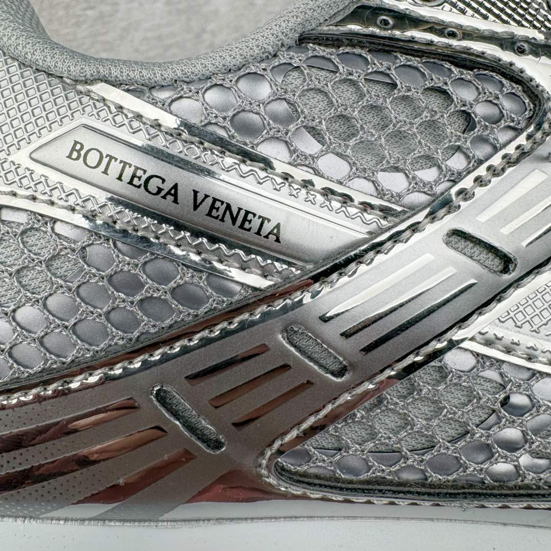 图片[16]-＃GD广顶 BOTTEGA VENETA Orbit Runner BV葆蝶家时尚休闲王一博同款老爹鞋运动鞋 原版开发 一比一打造 相似度百分之99以上 市场一梯队级别品质 区别市场任何标文顶级品质版本 采用轻质科技网布面料 搭配几何图案设计橡胶外底 王炸系列 高版本 认准套包工艺 实际增高很多哦 还是一样显腿细非常nice 耐玩耐造 对标对版 套包鞋工艺 认准高版本 大底选用拼色TPU大底 配置原版包装 尺码：35 36 37 38 39 40 41 42 43 44 45-选品中心