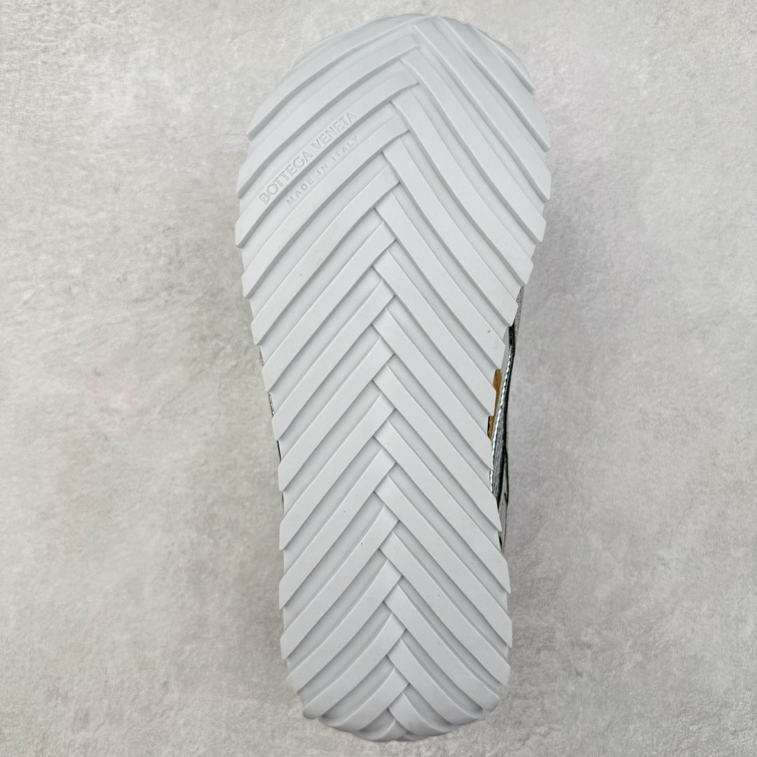 图片[9]-＃GD广顶 BOTTEGA VENETA Orbit Runner BV葆蝶家时尚休闲王一博同款老爹鞋运动鞋 原版开发 一比一打造 相似度百分之99以上 市场一梯队级别品质 区别市场任何标文顶级品质版本 采用轻质科技网布面料 搭配几何图案设计橡胶外底 王炸系列 高版本 认准套包工艺 实际增高很多哦 还是一样显腿细非常nice 耐玩耐造 对标对版 套包鞋工艺 认准高版本 大底选用拼色TPU大底 配置原版包装 尺码：35 36 37 38 39 40 41 42 43 44 45-选品中心