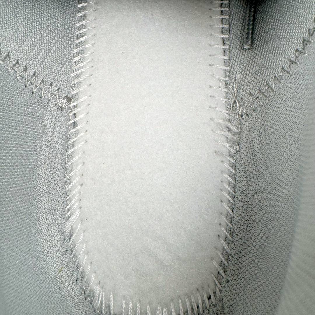 图片[10]-＃GD广顶 BOTTEGA VENETA Orbit Runner BV葆蝶家时尚休闲王一博同款老爹鞋运动鞋 原版开发 一比一打造 相似度百分之99以上 市场一梯队级别品质 区别市场任何标文顶级品质版本 采用轻质科技网布面料 搭配几何图案设计橡胶外底 王炸系列 高版本 认准套包工艺 实际增高很多哦 还是一样显腿细非常nice 耐玩耐造 对标对版 套包鞋工艺 认准高版本 大底选用拼色TPU大底 配置原版包装 尺码：35 36 37 38 39 40 41 42 43 44 45-选品中心