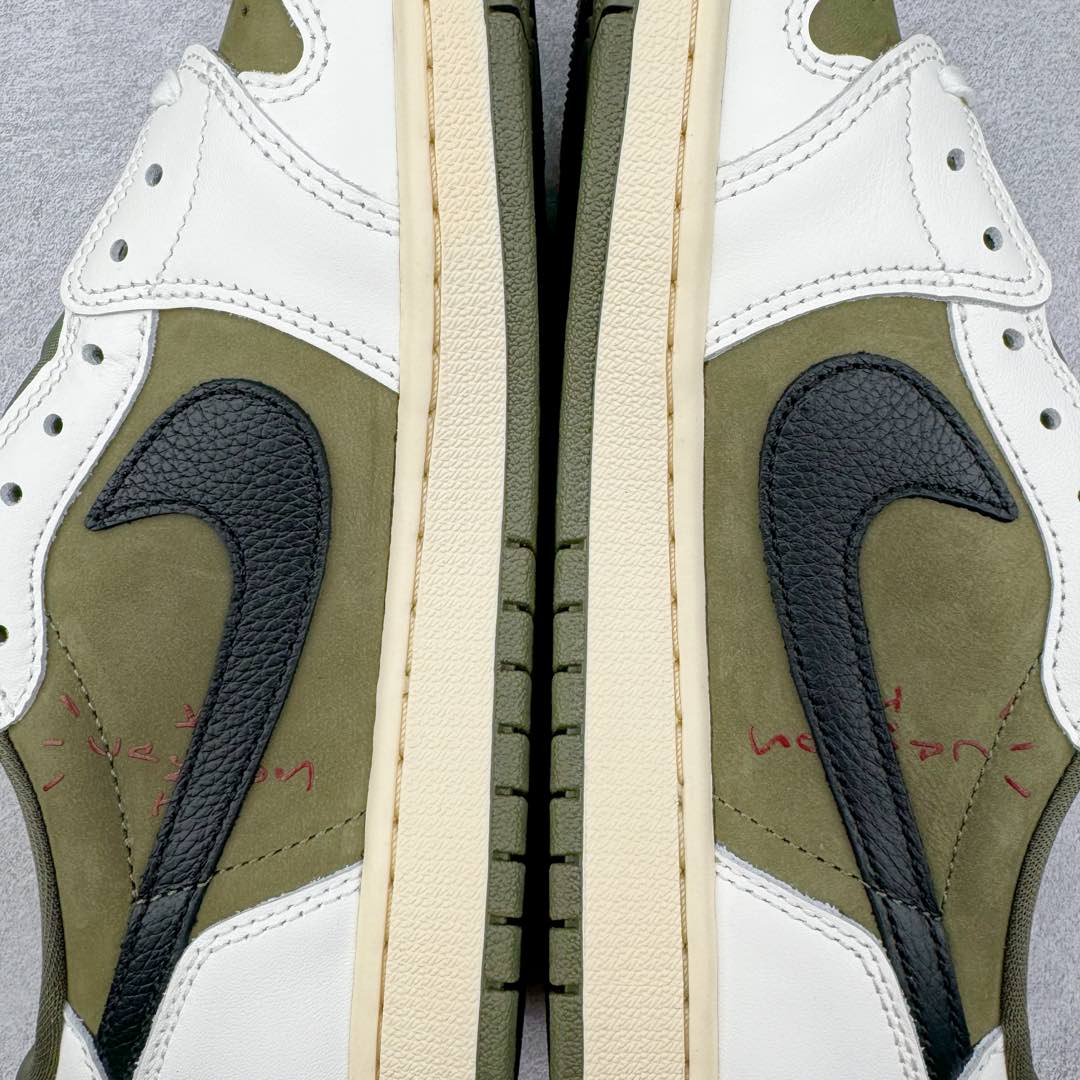 图片[11]-＃FK纯原 Travis Scott x Air Jordan AJ1 Low OG SP TS联名倒钩8.0低帮 白橄榄绿 DM7866-200 外贸高端零售特供批次 产品品控稳定性领先行业 各方面均可对飙L版 良心定价不杀猪 原厂全套原楦原纸板冲刀磨具开发 原厂皮料加持 原厂港宝加持定型后跟R度完美 同源原厂电绣 鬼脸飞翼针数密度立体效果一致 百分百一致原鞋 原厂拉帮工艺 针距密度一致 后跟弧度收口自然不对折 极致一眼正品既视感 进口玻璃冲刀皮料裁剪零毛边 全鞋电脑针车工艺 品控清洁度最高QC检验标准 免检产品 原厂订购鞋盒、鞋标、防尘纸、鞋撑、鞋带 追求极致的原厂味道 尺码：36 36.5 37.5 38 38.5 39 40 40.5 41 42 42.5 43 44 44.5 45 46 47.5 48.5-选品中心