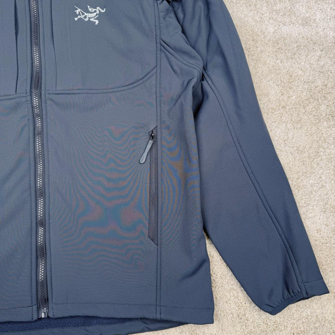 图片[6]-＃TZD Arcteryx GAMMA MX Jacket 始祖鸟立领抓绒拉链软壳夹克 Arcteryx中文名始祖鸟 加拿大户外服饰品牌 1989年创立于加拿大温哥华 始祖鸟来自加拿大海岸山脉 植根高山的专业户外品牌 始终秉承对精湛设计和工艺孜孜以求的准则 从1989年创立至今 Arcteryx始终不断在产品设计与做工上不惜工本 以满足始祖鸟的标准 品质、设计以及精简的理念造就了其良好的性能 并能满足严苛环境下的使用需求 尺码：S M L XL XXL-选品中心