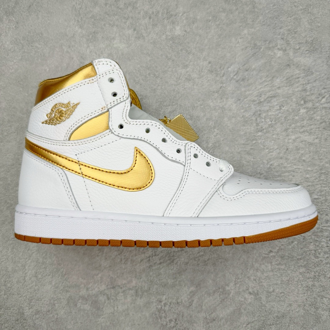 图片[9]-＃KZ神版莞产 Air Jordan AJ1 Retro High 外贸特供批次 终端控货优势输出 新配色不断更新开发 市场中端王者 全套原纸板楦头开发 确保原汁原味 完美呈现一代版型 一比一鞋头弧度高度鞋身弧度 此版本只针对中端市场 细节品控鞋型随意秒杀市面同价位 鞋型完美 不臃肿别扭 头层皮料加持 用料绝不含糊 进口玻璃冲刀皮料裁剪零毛边 电脑针车工艺 超高鞋面清洁度 最高QC检验标准 控制溢胶瑕疵 原盒原配 飞翼3D高频深度立体 工艺方面大到整体鞋型 漏斗收腰 底线拉帮 LOGO立体程度 小到针眼排布 载片对称 冲孔效果 鞋标规范 鞋垫背胶等等 无一不是口碑收割 每双都是一个回头客 尺码：36 36.5 37.5 38 38.5 39 40 40.5 41 42 42.5 43 44 44.5 45 46 47.5-选品中心