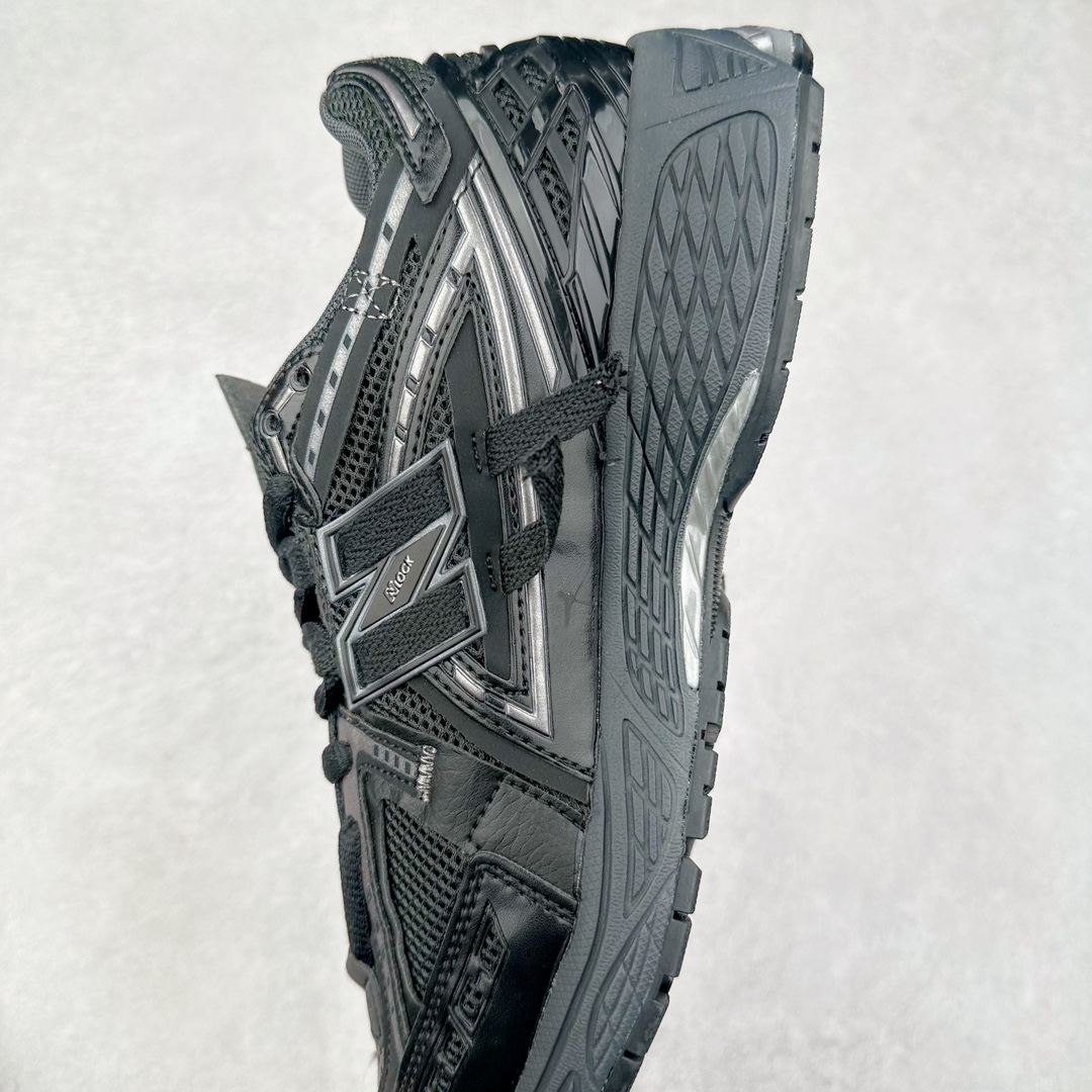 图片[7]-＃DT纯原 新百伦NB New Balance M1906系列 全套原楦原纸板原厂数据开发 进口三明治网面 原装进口皮料正确绒感卡色 正确中底拉帮中底网布细节 原厂标裁 带紫光防伪 定制后跟透明水晶模块 冲裁组合 大底贴合程度胶水上色把控完美 整洁度挑战全网艺术家 多道序QC把关品质完善 匠心打造 耗时两个月开发完成 工艺极其复杂难度可想而知 新开独立私模大底 正确六层组合大底 高端零售专供产物 尺码：36 37 37.5 38 38.5 39 40 40.5 41 42 42.5 43 44 45-选品中心