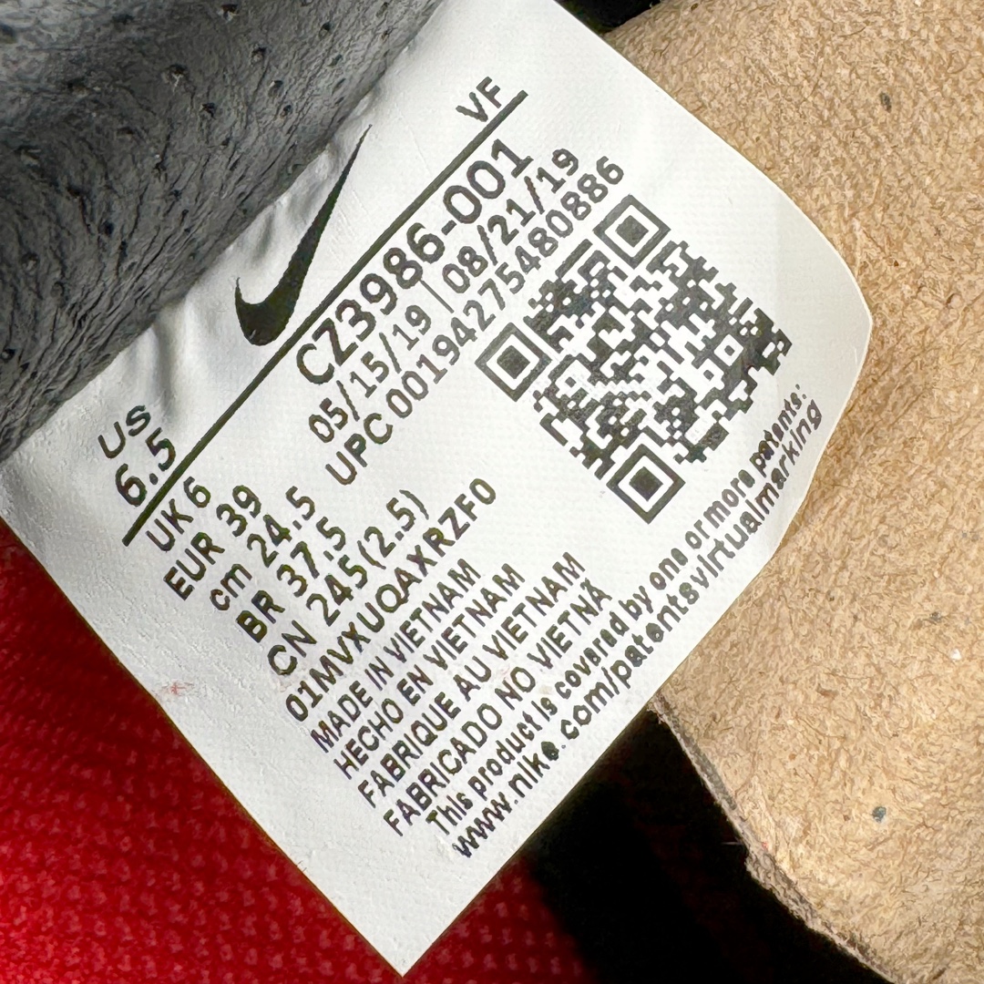 图片[12]-＃OG纯原福利 CLOT x Fragment Design x NK Air Force 1 Premium 空军一号联名闪电黑丝绸CJ3986-001 全套原原楦纸版 越南原大装底 内置全气掌垫 采用韩原国装进口丝绸 内层采原用厂Sadisa头皮层料 双可层撕 可性玩极高 3D精准雕刻纹理晰清细致 全套同官步方原厂配件 附赠黄米鞋带 官正方确原盒包装 中底原拉厂帮 尺码：36 36.5 37.5 38 38.5 39 40 42-选品中心