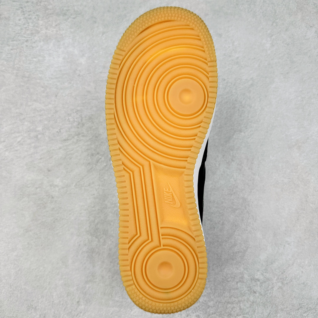 图片[9]-＃OG纯原福利 CLOT x Fragment Design x NK Air Force 1 Premium 空军一号联名闪电黑丝绸CJ3986-001 全套原原楦纸版 越南原大装底 内置全气掌垫 采用韩原国装进口丝绸 内层采原用厂Sadisa头皮层料 双可层撕 可性玩极高 3D精准雕刻纹理晰清细致 全套同官步方原厂配件 附赠黄米鞋带 官正方确原盒包装 中底原拉厂帮 尺码：36 36.5 37.5 38 38.5 39 40 42-选品中心