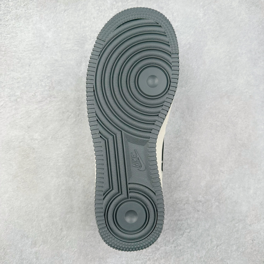 图片[9]-NK Air Force 1´07 Low 空军一号低帮百搭休闲运动板鞋 DM6688-002 柔软、弹性十足的缓震性能和出色的中底设计 横跨复古与现代的外型结合 造就出风靡全球 三十多年的Force 1 直到今天还深受青睐 尺码：36 36.5 37.5 38 38.5 39 40 40.5 41 42 42.5 43 44 44.5 45-选品中心