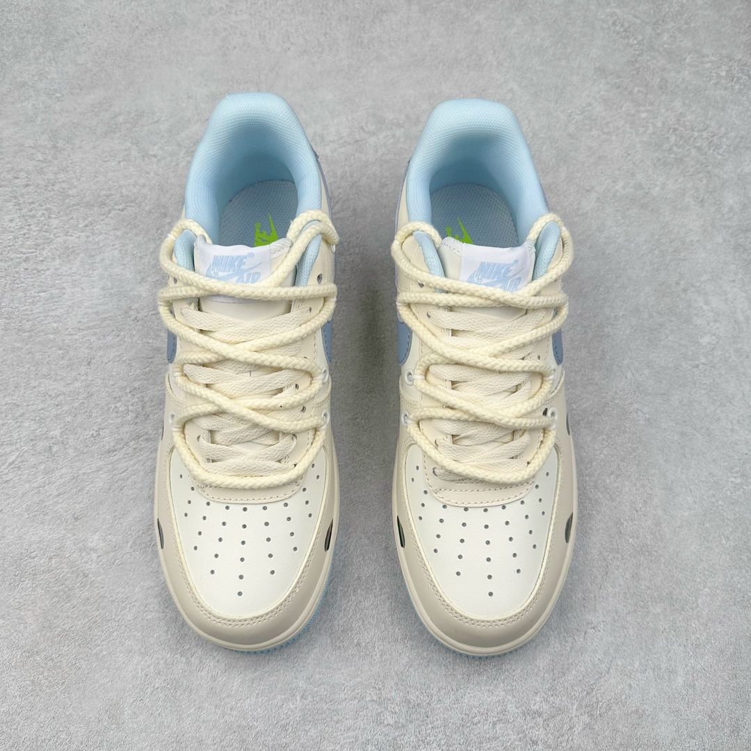 图片[2]-NK Air Force 1´07 Low 空军一号低帮百搭休闲运动板鞋 BD7701-110 柔软、弹性十足的缓震性能和出色的中底设计 横跨复古与现代的外型结合 造就出风靡全球 三十多年的Force 1 直到今天还深受青睐 尺码：36 36.5 37.5 38 38.5 39 40 40.5 41 42 42.5 43 44 44.5 45-选品中心