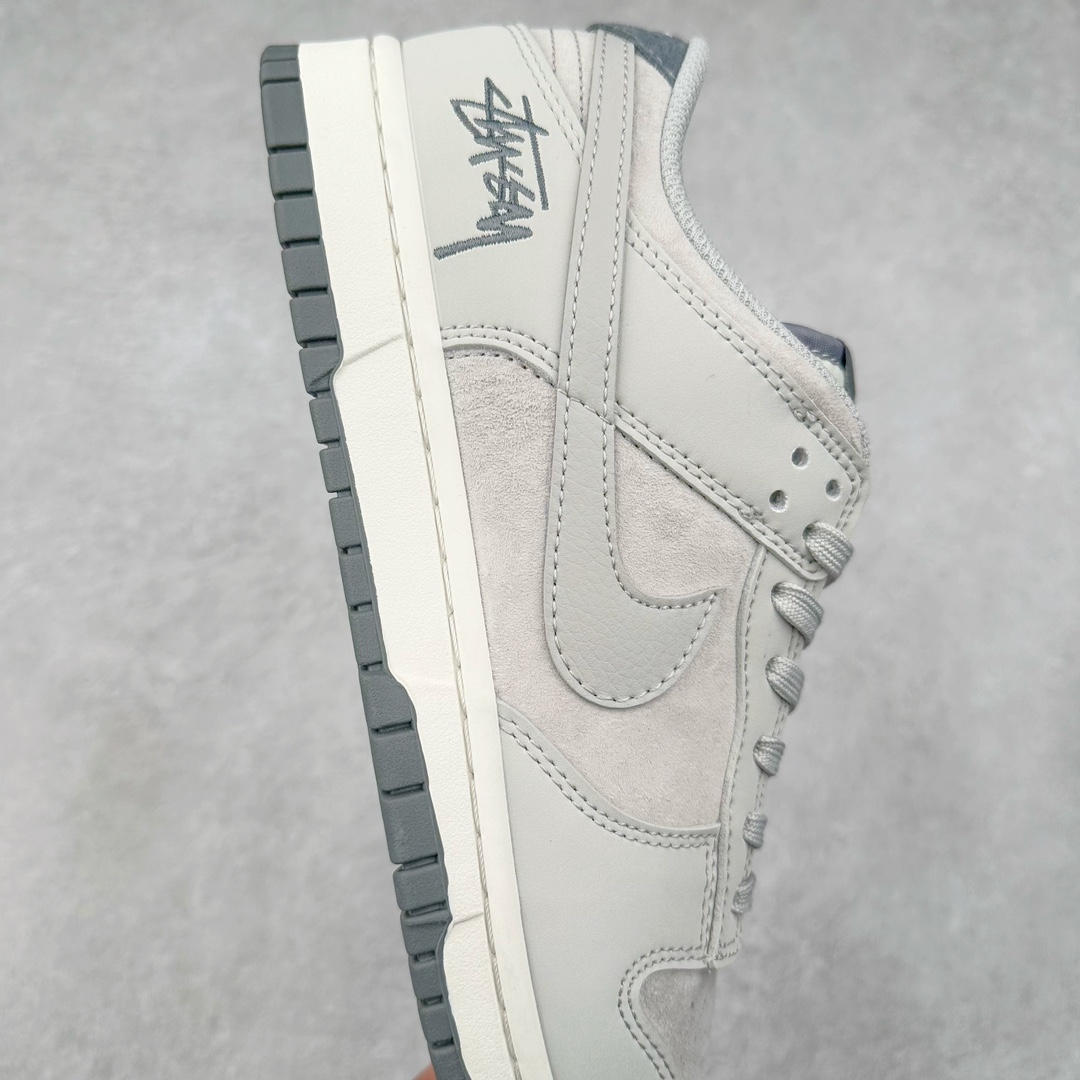 图片[6]-NK Dunk Low 定制配色 SF1029-403 大厂出品 极力推荐 原装头层材料 独家版型蒸餾加工帶來的是更好的视觉和脚感体验大厂纯原品质出货 清洁度 电绣工艺 皮料切割干净无任何毛边 细节完美 尺码：36 36.5 37.5 38 38.5 39 40 40.5 41 42 42.5 43 44 44.5 45 46 47.5-选品中心