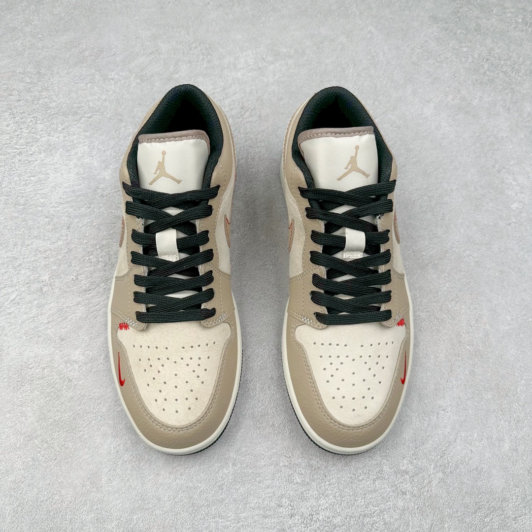 图片[2]-Air Jordan AJ1 Low 低帮系列定制配色 DC2024-033 原厂内置气垫魔块 A模大底 头层小牛皮 鞋舌AJ原厂专用牛津布+AJ专用反口珍珠布+原厂无杂质高弹内里海棉+特殊封边弹力鞋带 尺码：36 36.5 37.5 38 38.5 39 40 40.5 41 42 42.5 43 44 44.5 45 46-选品中心