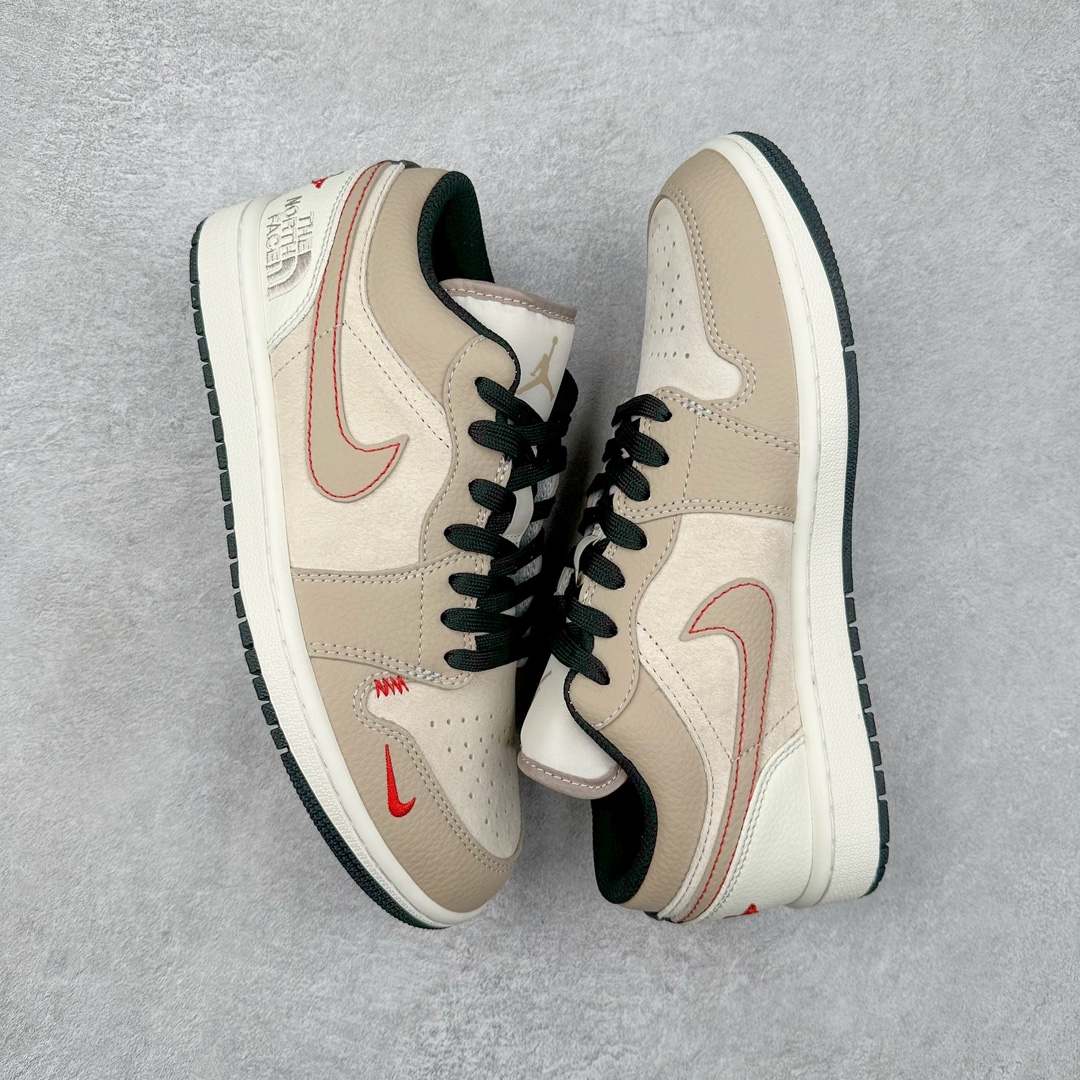 图片[3]-Air Jordan AJ1 Low 低帮系列定制配色 DC2024-033 原厂内置气垫魔块 A模大底 头层小牛皮 鞋舌AJ原厂专用牛津布+AJ专用反口珍珠布+原厂无杂质高弹内里海棉+特殊封边弹力鞋带 尺码：36 36.5 37.5 38 38.5 39 40 40.5 41 42 42.5 43 44 44.5 45 46-选品中心