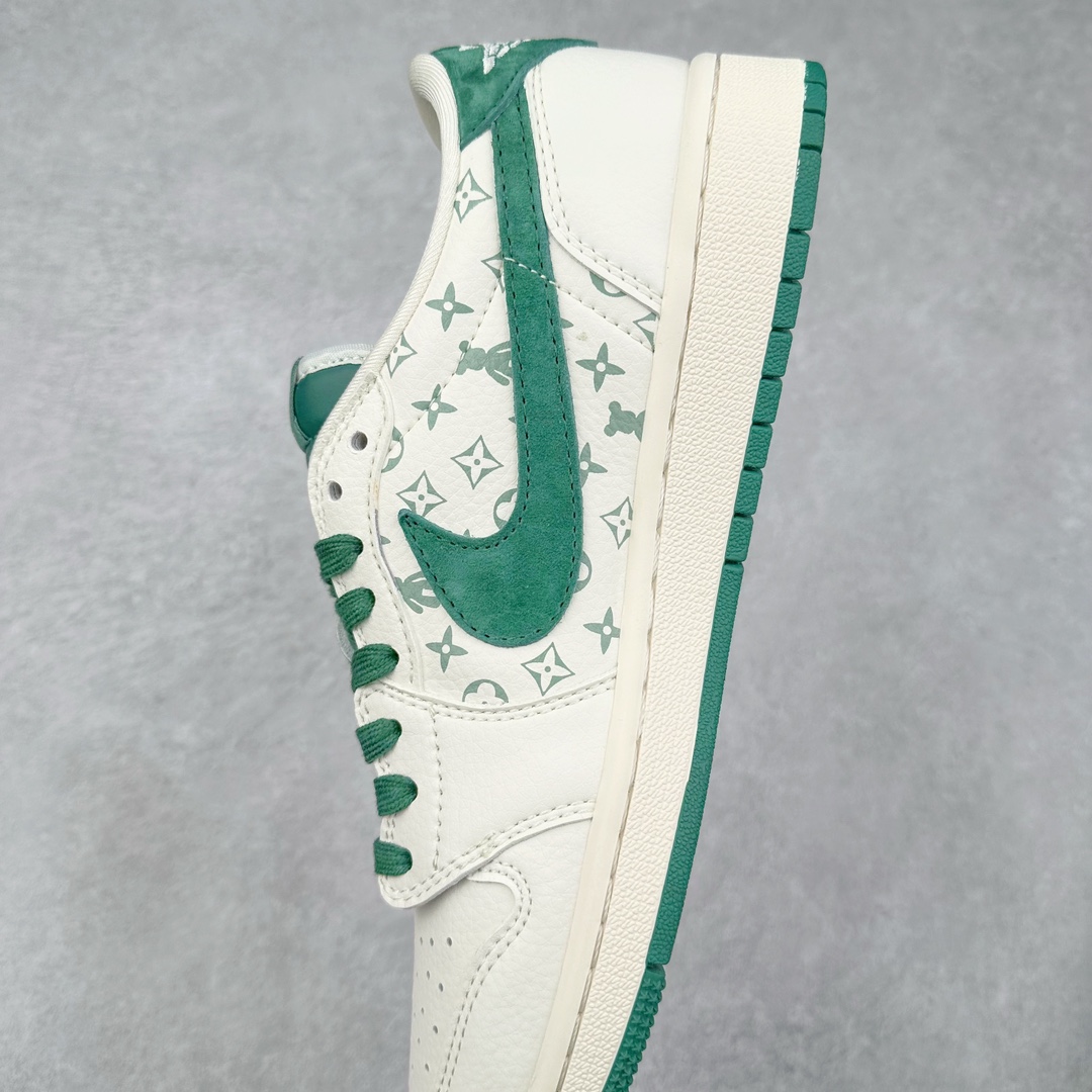 图片[7]-TS x Air Jordan AJ1 Low 倒钩低帮联名定制配色 SJ2068-112 原厂内置气垫魔块 A模大底 头层小牛皮 鞋舌AJ原厂专用牛津布+AJ专用反口珍珠布+原厂无杂质高弹内里海棉+特殊封边弹力鞋带 尺码：36 36.5 37.5 38 38.5 39 40 40.5 41 42 42.5 43 44 44.5 45 46 47.5-选品中心