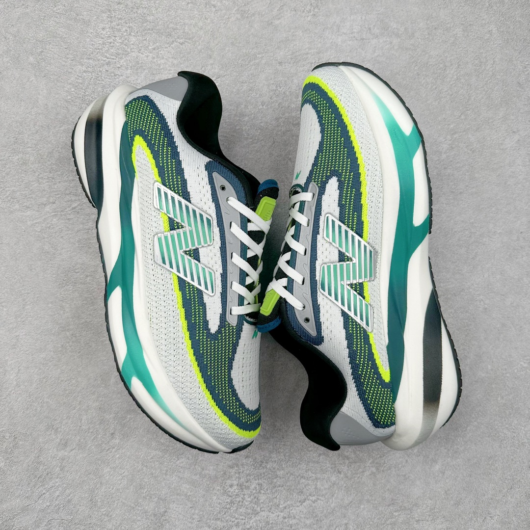 图片[3]-New Balance Fresh Foam X NB1080V5 新百伦系列低帮轻量化厚底健身休闲运动慢跑鞋 近赏｜无论是日常慢跑，还是City Walk，它都可轻松应对提起今年最流行的事情，想必在你所在的城市来一段City Walk，是很多潮男潮女都会做的吧。当时间来到十月，一年中最舒服的时光，无论是慢跑也好，还是City Walk，今天推荐的这双鞋，都可以轻松应对。那就是可以带给你久违的松弛感、治愈你柔软的需要的New Balance Fresh Foam X1080v15。作为New Balance经典跑鞋系列，1080系列可以说凝聚了品牌历来前沿科技与制造匠心。今年的v13版本可谓再度革新。在舒适体验、运动性能以及造型风格三个维度上做到了有机交融。舒适体验一直是1080跑鞋系列带给我们最大的直观感受，加上本就带有严肃跑鞋基因，在今年全新材料配方的Fresh FoamX中底泡棉上则有了不一样的缓震性能，重新定义“踩屎感”。可再生柔软针织鞋面使用可追溯的Repreve再生鞋面材料，柔软透气的鞋面提供绵密的贴合与包裹感，轻量分区橡胶大底分区外底橡胶采用新材料，改进纹路设计，增加前掌外底硬度，提升滚动反馈和传动效率。尺码：40 40.5 41.5 42 42.5 43 44 45-选品中心