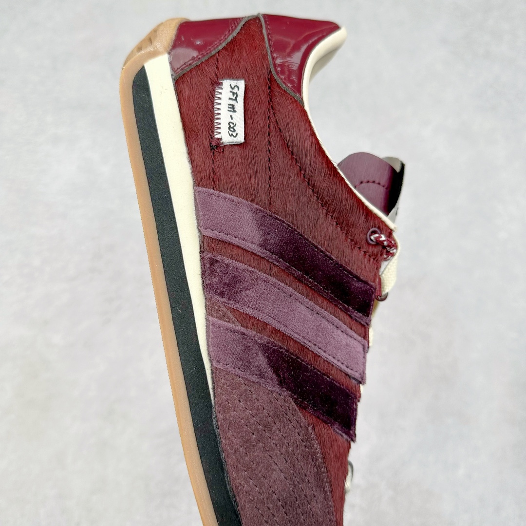 图片[6]-Song for the Mute x AD Originals SFTM-003 联名款复古慢跑鞋 ID3555 Originals与时装品牌Song for the Mute即将迎来第三个合作系列 这个系列主打的也是怀旧的氛围 采用了Country OG这个诞生于上世纪70年代的鞋款 尼龙和绒面革的梦幻拼接 低调而富有质感 呈现SFTM一贯的面料美学 三款不同风格的配色 亮点十足的斑点鞋带 体现怀旧主义和前卫设计无缝交织 鞋款采用了低帮的造型 方便日常穿着 同时对于外底做了处理 皮革材质和尼龙布材质的组合也更具是时代感 尺码：36 36.5 37 38 38.5 39 40 40.5 41 42 42.5 43 44 44.5 45-选品中心