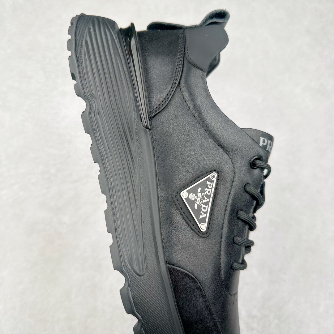 图片[6]-PRADA普拉达 厚底徽标系带运动休闲男鞋系列 #广东大厂品质 专柜同步 大气个性更潮更抢眼更追求档次，它将颠覆旧念，与您共度时尚潮人必备! 面料采用原版进口小牛皮 牛皮内里垫脚 橡胶发泡大底 轻便防滑耐磨 脚感舒适 款式耐看做工精细 配以简洁利落的鞋楦 彰显男人的果敢和硬朗 尺码：39-44（皮鞋码）-选品中心
