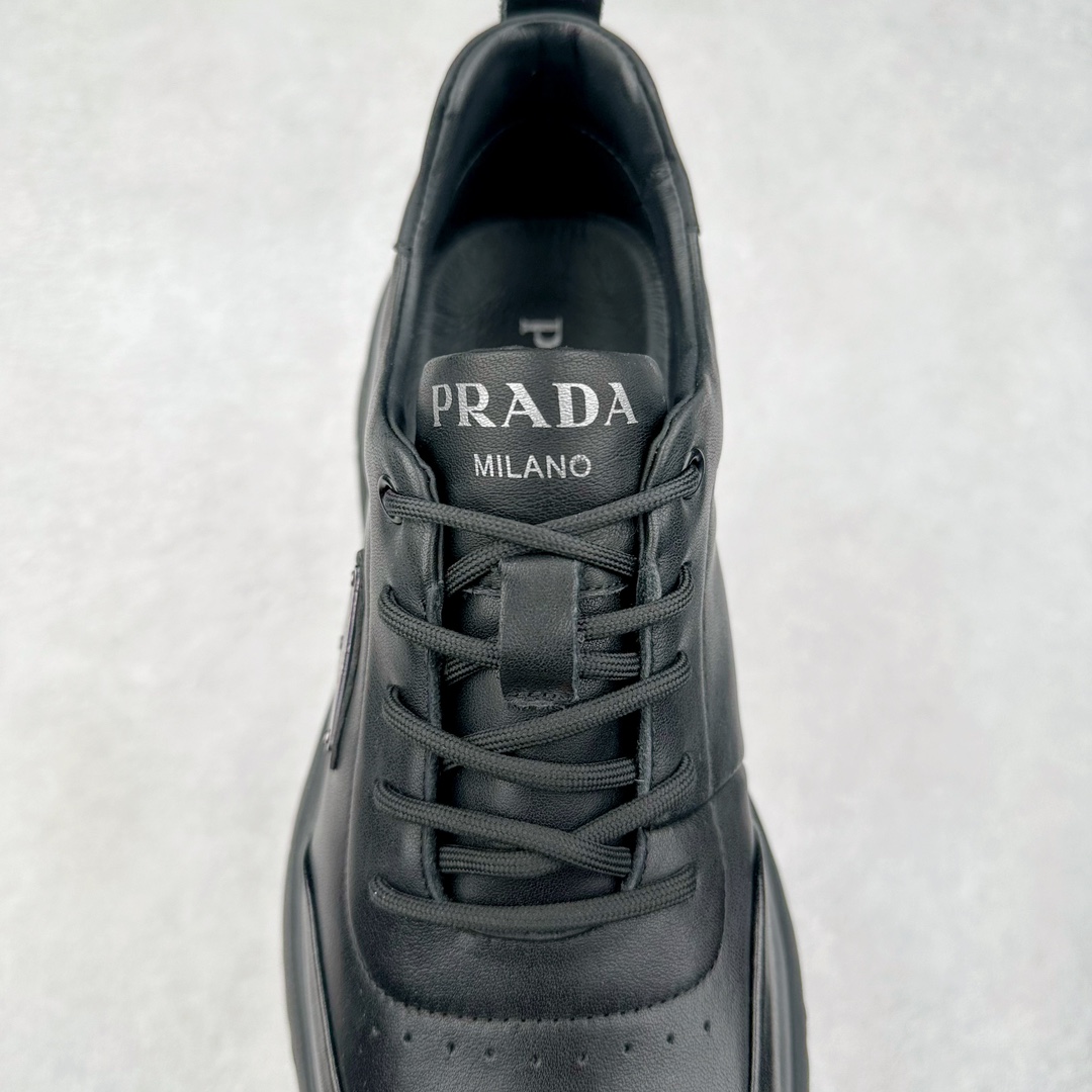 图片[5]-PRADA普拉达 厚底徽标系带运动休闲男鞋系列 #广东大厂品质 专柜同步 大气个性更潮更抢眼更追求档次，它将颠覆旧念，与您共度时尚潮人必备! 面料采用原版进口小牛皮 牛皮内里垫脚 橡胶发泡大底 轻便防滑耐磨 脚感舒适 款式耐看做工精细 配以简洁利落的鞋楦 彰显男人的果敢和硬朗 尺码：39-44（皮鞋码）-选品中心