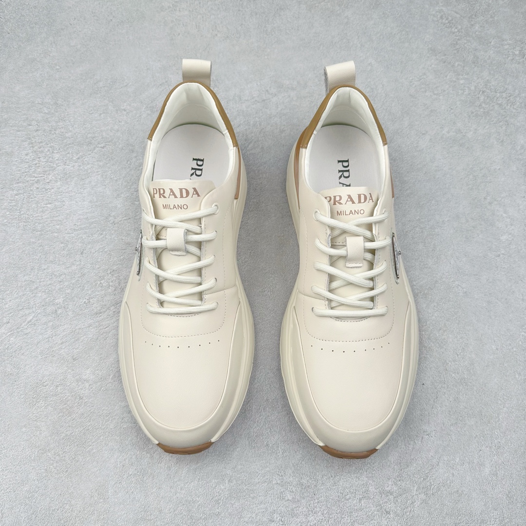 图片[2]-PRADA普拉达 厚底徽标系带运动休闲男鞋系列 #广东大厂品质 专柜同步 大气个性更潮更抢眼更追求档次，它将颠覆旧念，与您共度时尚潮人必备! 面料采用原版进口小牛皮 牛皮内里垫脚 橡胶发泡大底 轻便防滑耐磨 脚感舒适 款式耐看做工精细 配以简洁利落的鞋楦 彰显男人的果敢和硬朗 尺码：39-44（皮鞋码）-选品中心