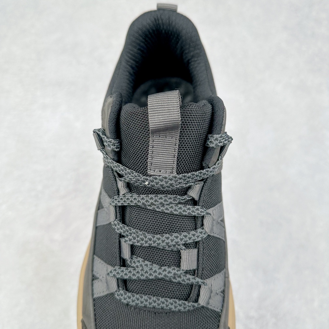 图片[5]-ECCO爱步2024年新款户外鞋防水透气越野跑鞋 健步踪迹系列 鞋面设有GORE-TEX防水薄膜 给你贴心防水保护 防水透气 直接注塑工艺连接鞋面与鞋底 一体成型 合脚稳固 BIOM自然律动科技鞋楦 符合人体工学 长效缓震带来裸足体验 橡胶大底 结合橡胶凸起鞋钉设计 适应多种地形 提供强劲抓地力与耐磨性 稳定支撑 越野无束 尺码：39 40 41 42 43 44（正常码）-选品中心