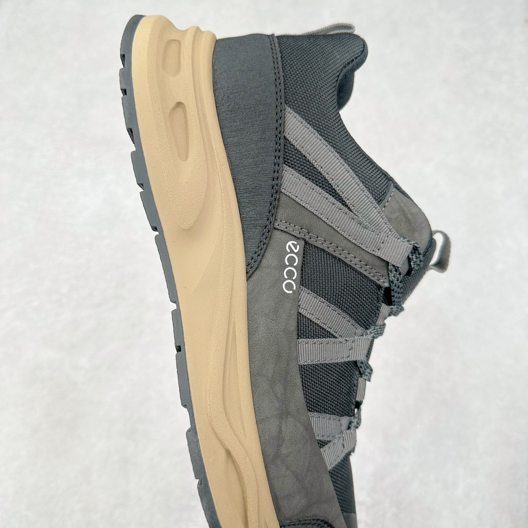 图片[6]-ECCO爱步2024年新款户外鞋防水透气越野跑鞋 健步踪迹系列 鞋面设有GORE-TEX防水薄膜 给你贴心防水保护 防水透气 直接注塑工艺连接鞋面与鞋底 一体成型 合脚稳固 BIOM自然律动科技鞋楦 符合人体工学 长效缓震带来裸足体验 橡胶大底 结合橡胶凸起鞋钉设计 适应多种地形 提供强劲抓地力与耐磨性 稳定支撑 越野无束 尺码：39 40 41 42 43 44（正常码）-选品中心